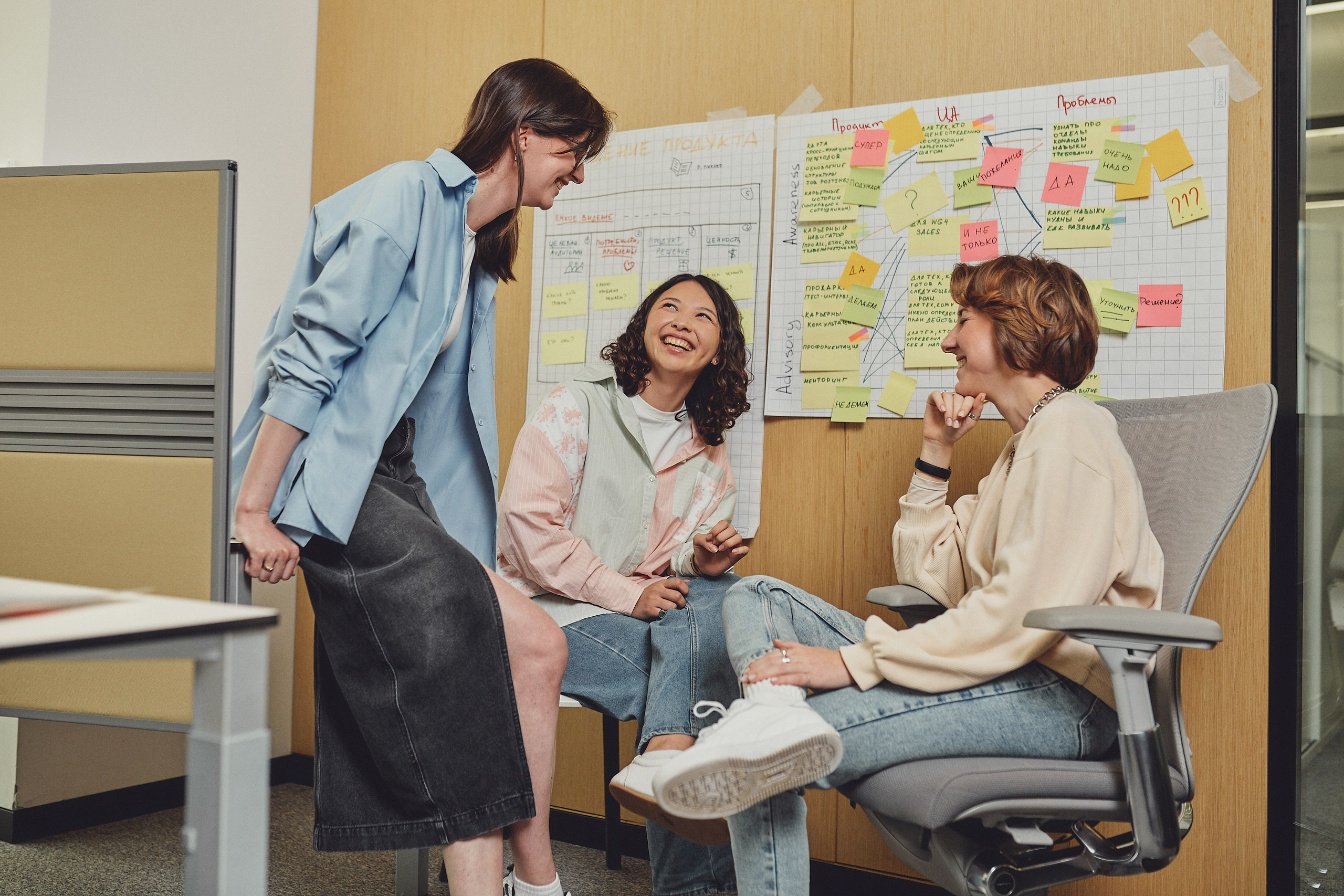 Съёмка в офисе Japan Tobacco International