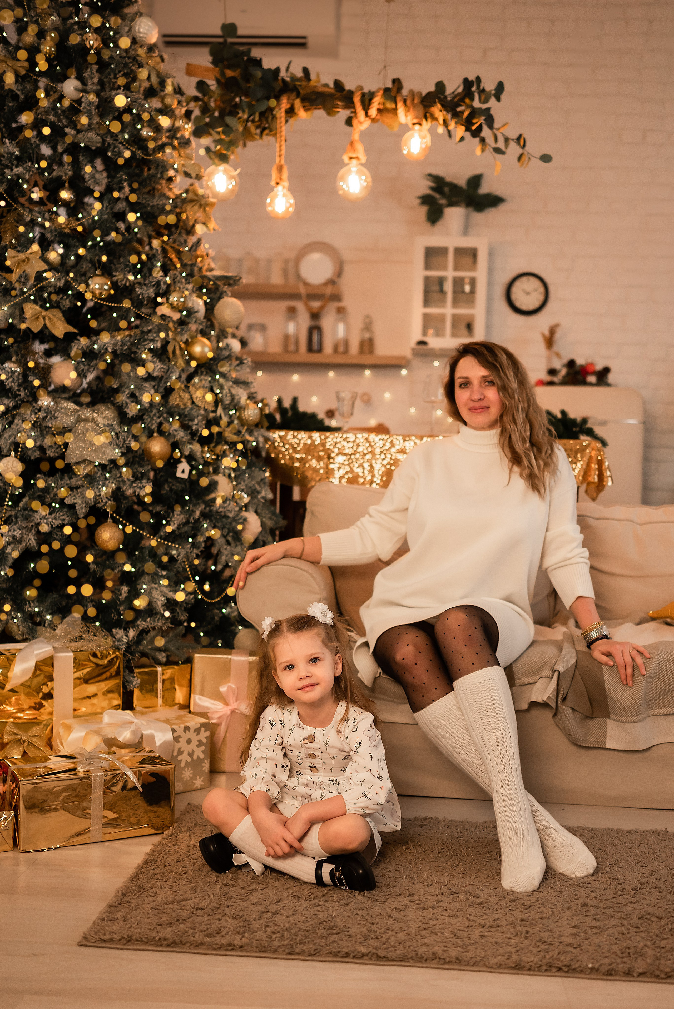 Новогодняя фотосессия в студии Location. Фотограф Ксения Огородова портфолио