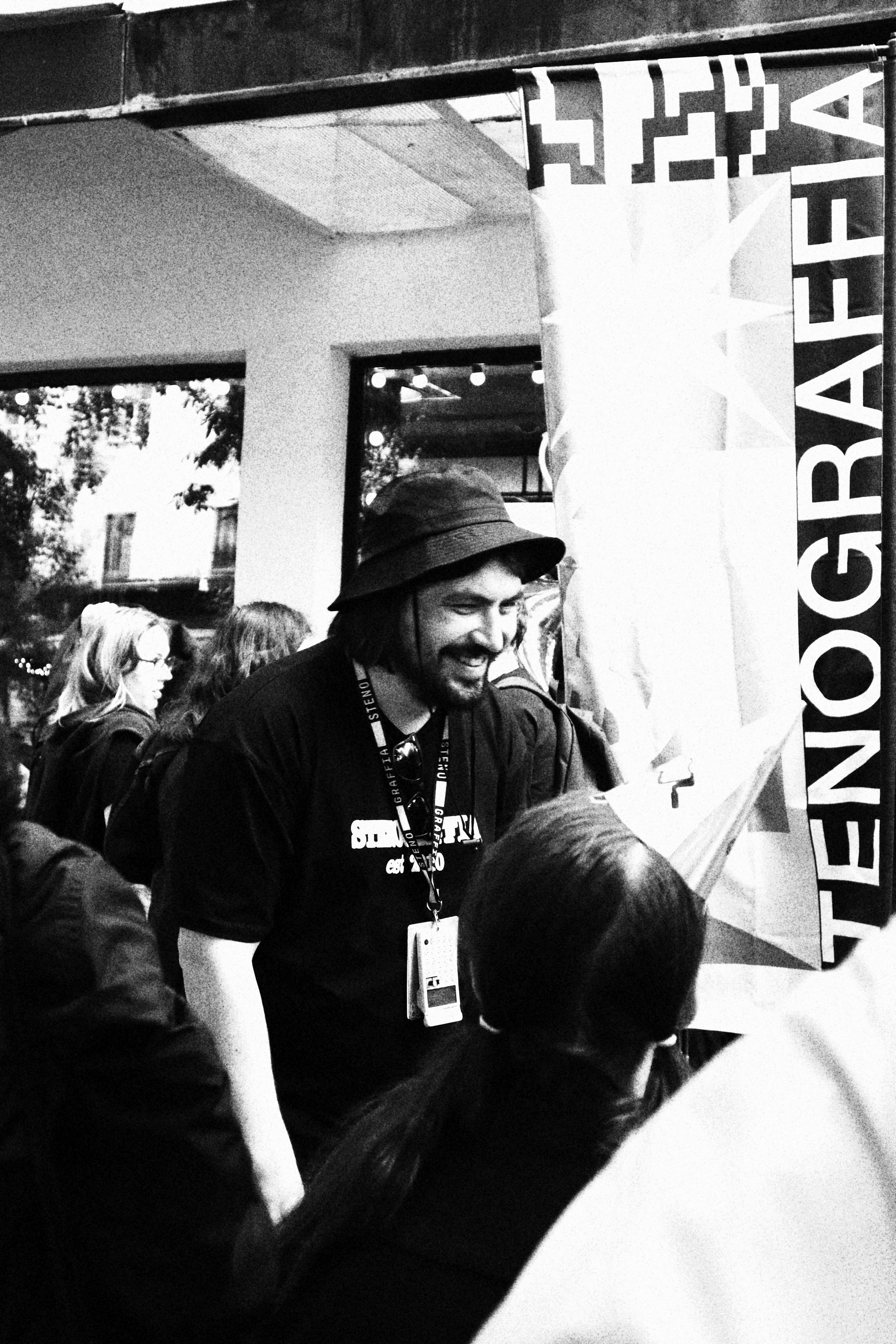 STENOGRAFFIA / Бар «Нельсон Совин». Уральское создание