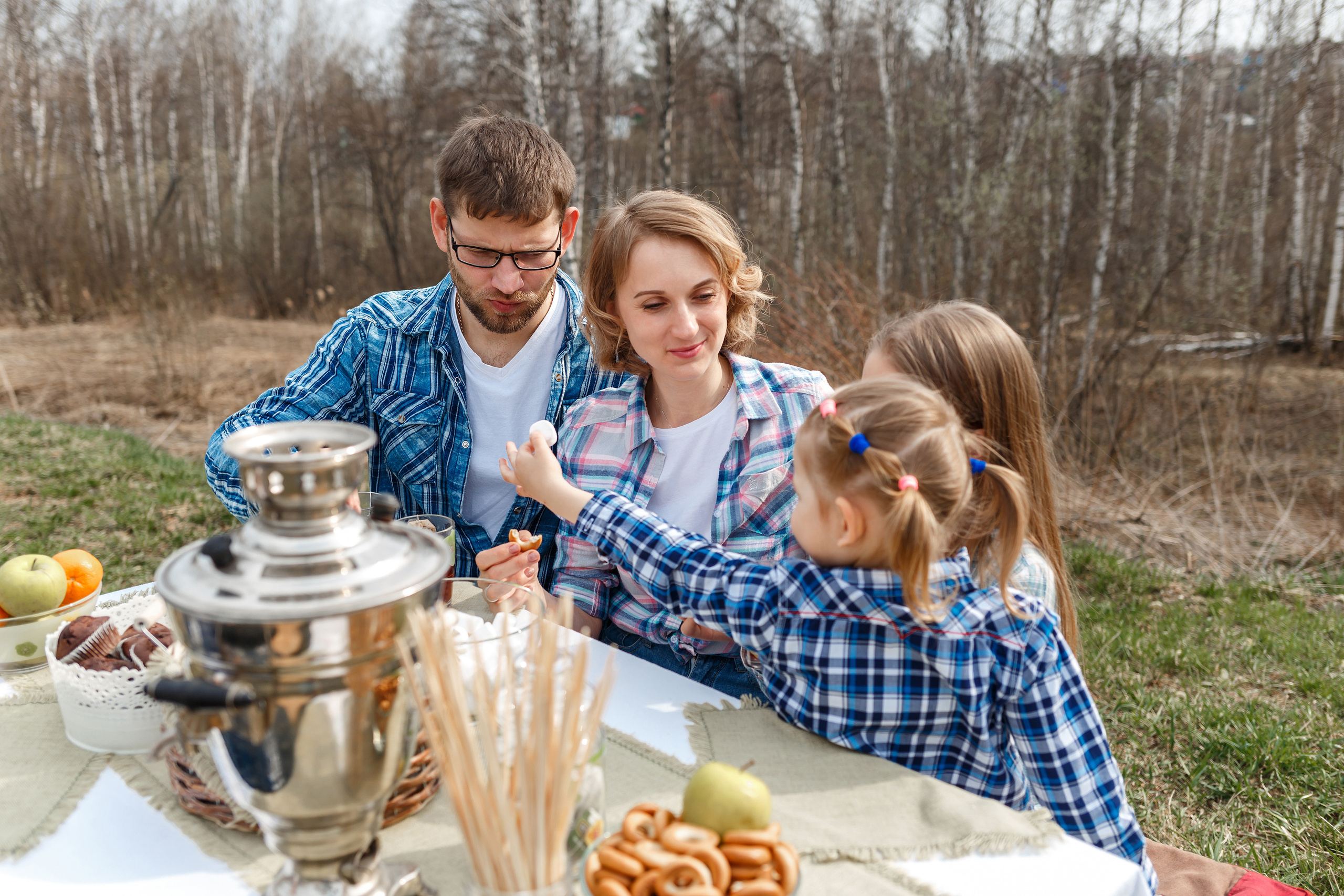 Семья Михайлиных. Тёплый апрель. Фотограф в городе Томске. Жданова Олеся