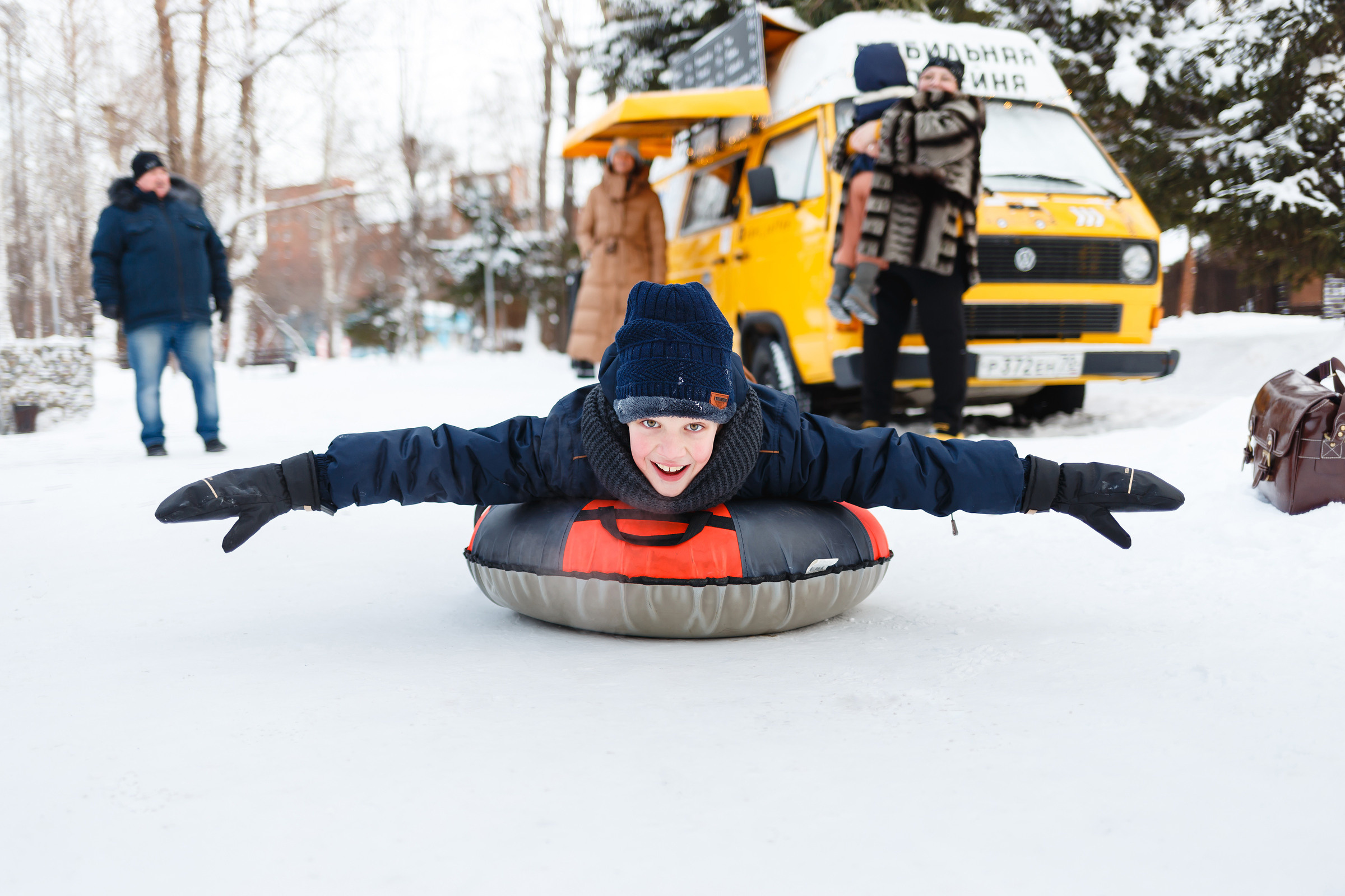 Рождественская прогулка большой дружной семьи. Фотограф в городе Томске. Жданова Олеся