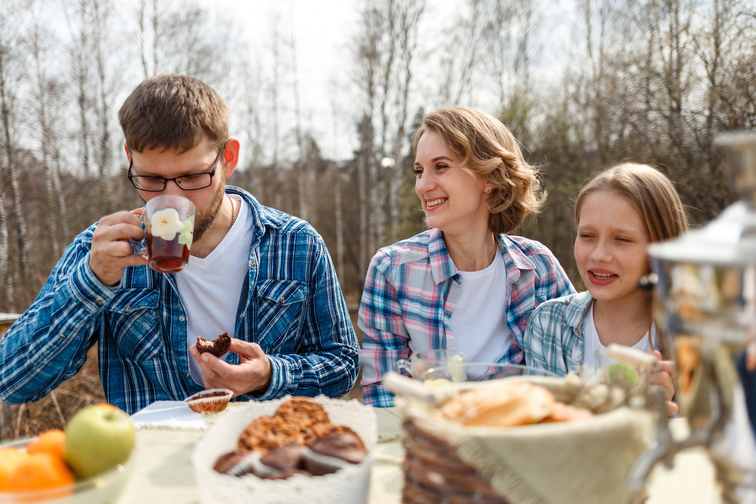 Семья Михайлиных. Тёплый апрель. Фотограф в городе Томске. Жданова Олеся