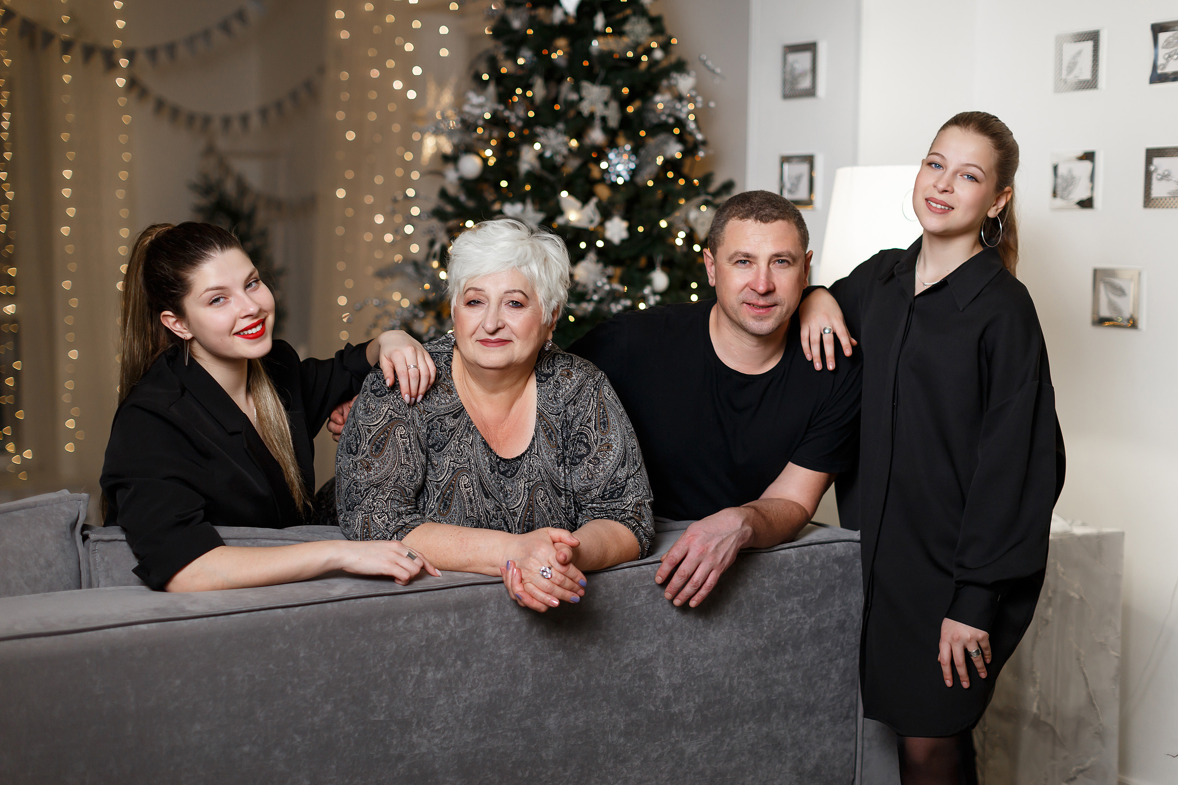 Мама, сын и внучки. Фотограф в городе Томске. Жданова Олеся