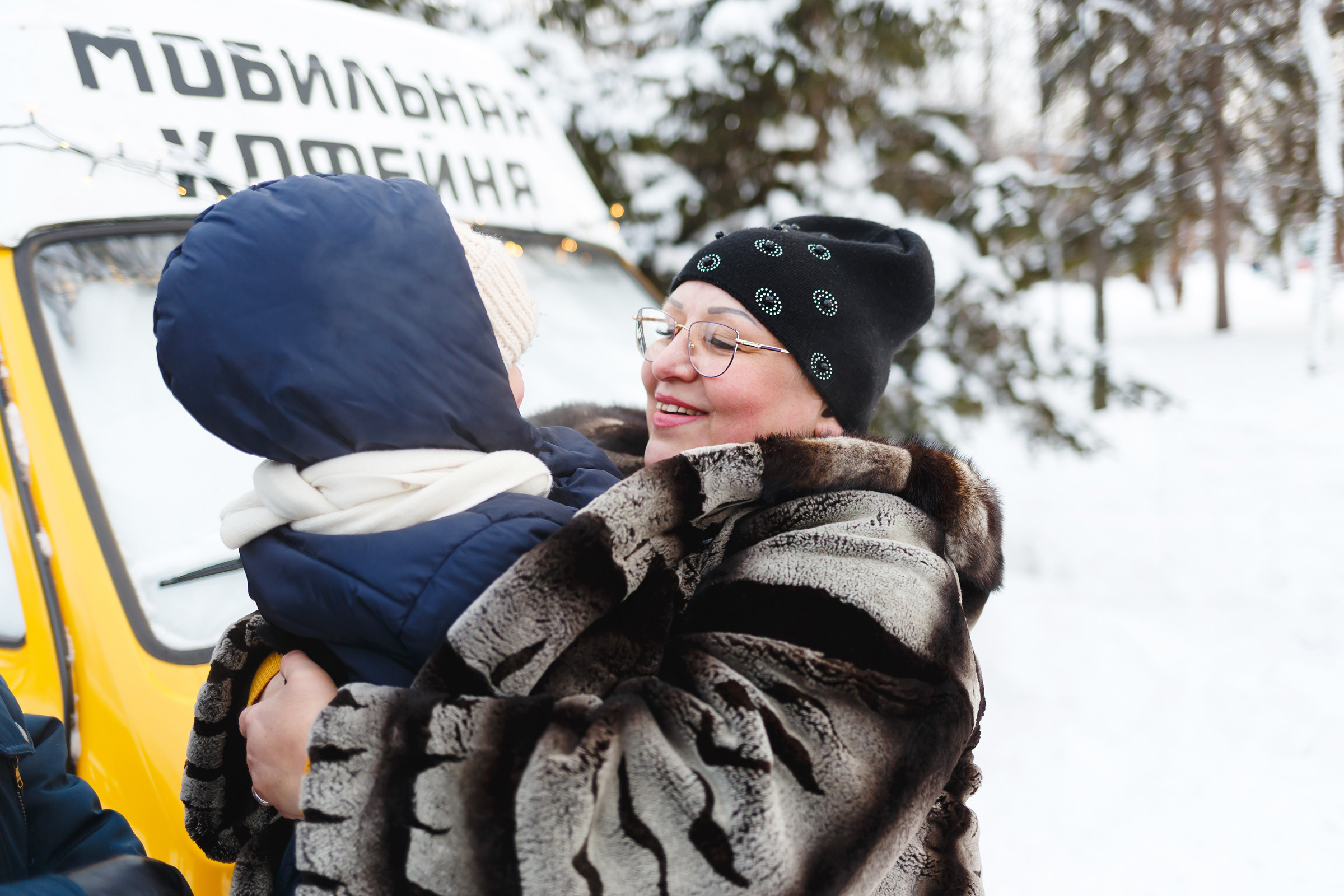 Рождественская прогулка большой дружной семьи. Фотограф в городе Томске. Жданова Олеся