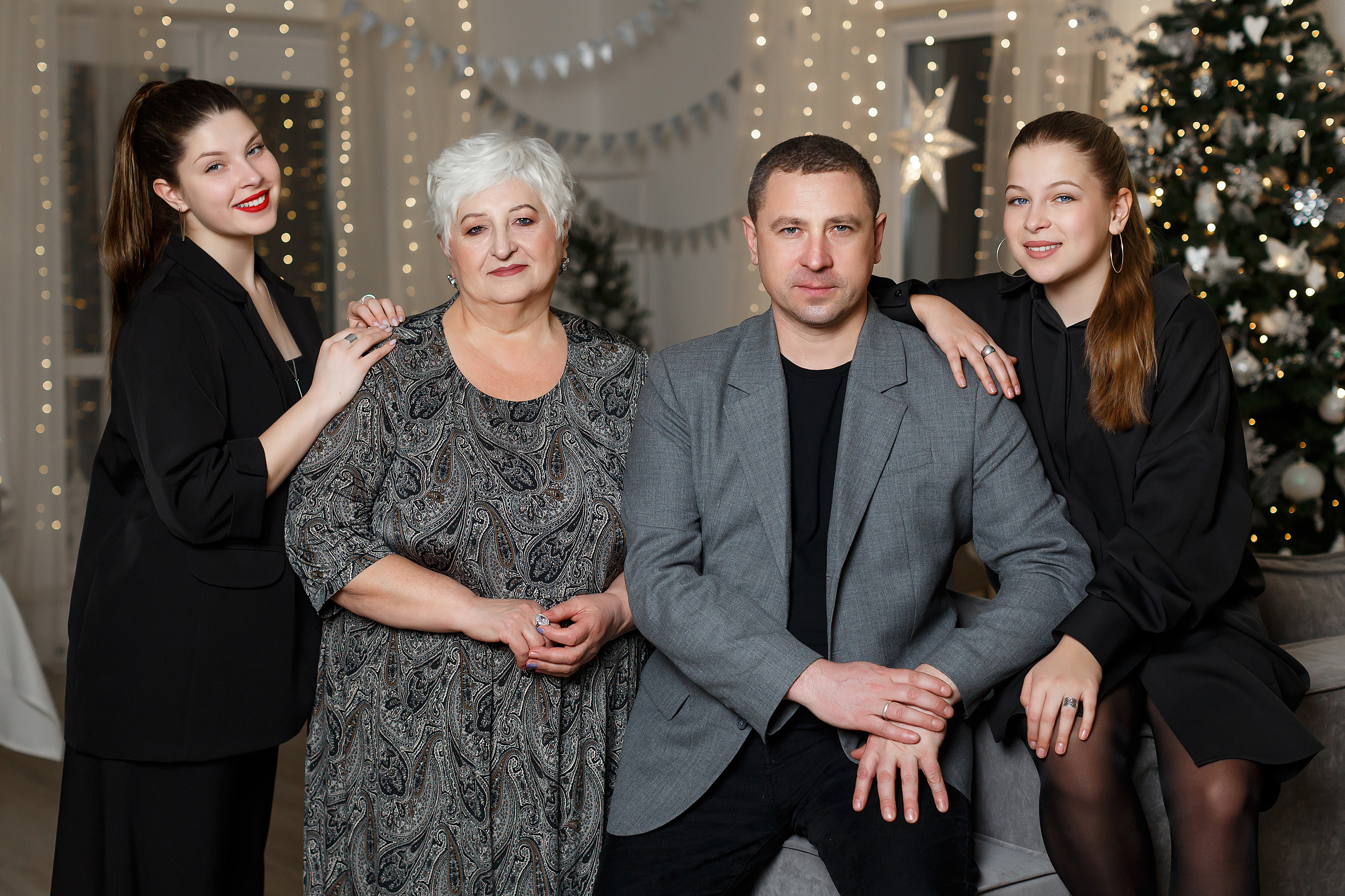 Мама, сын и внучки. Фотограф в городе Томске. Жданова Олеся