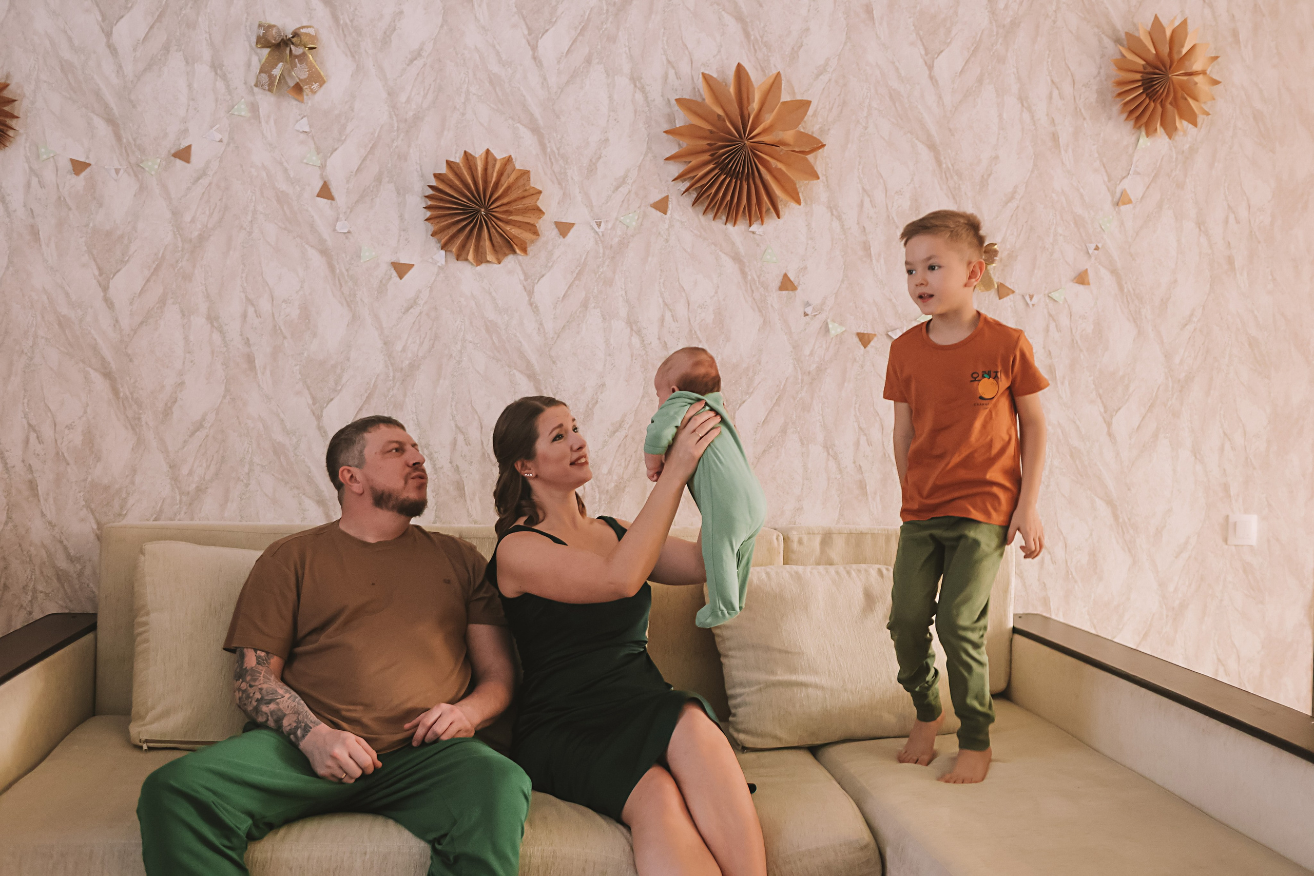 Команда. Семейный фотограф Тюмень, фотограф на роды Салмина Мария