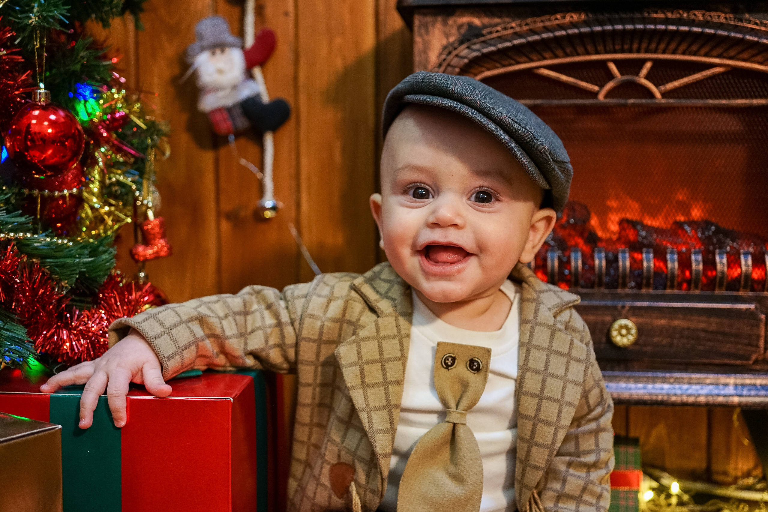 Деревянный Подиум. Детская Фотостудия ГОДОВАСИКИ в Санкт-Петербурге фотосесия на годик
