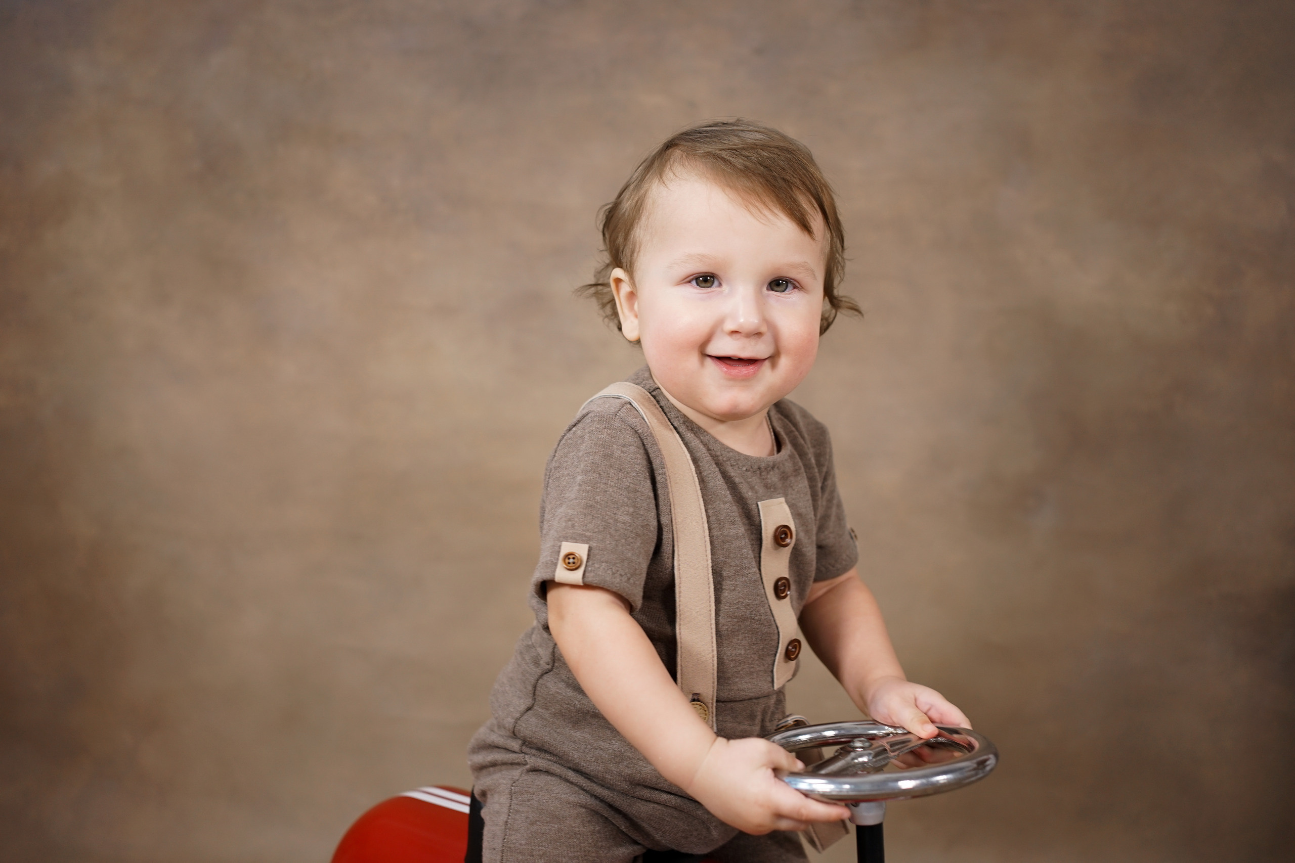 Фотосессия на Годик для Мальчиков. Детская Фотостудия ГОДОВАСИКИ в Санкт-Петербурге фотосесия на годик