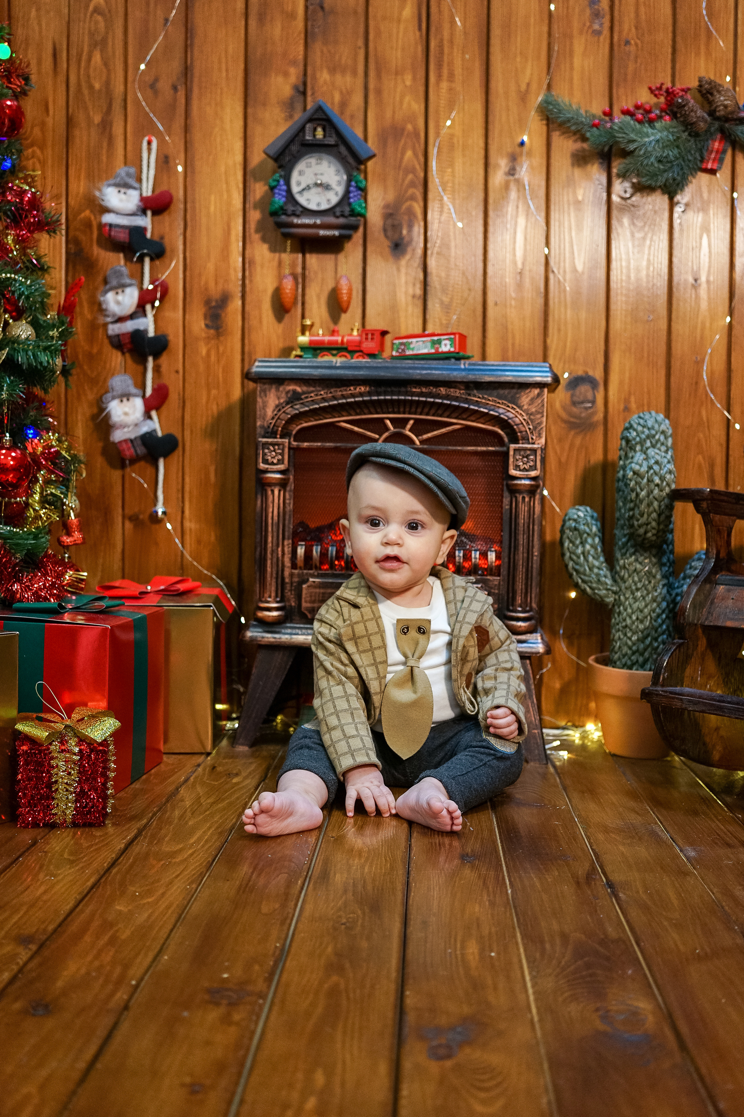 Деревянный Подиум. Детская Фотостудия ГОДОВАСИКИ в Санкт-Петербурге фотосесия на годик