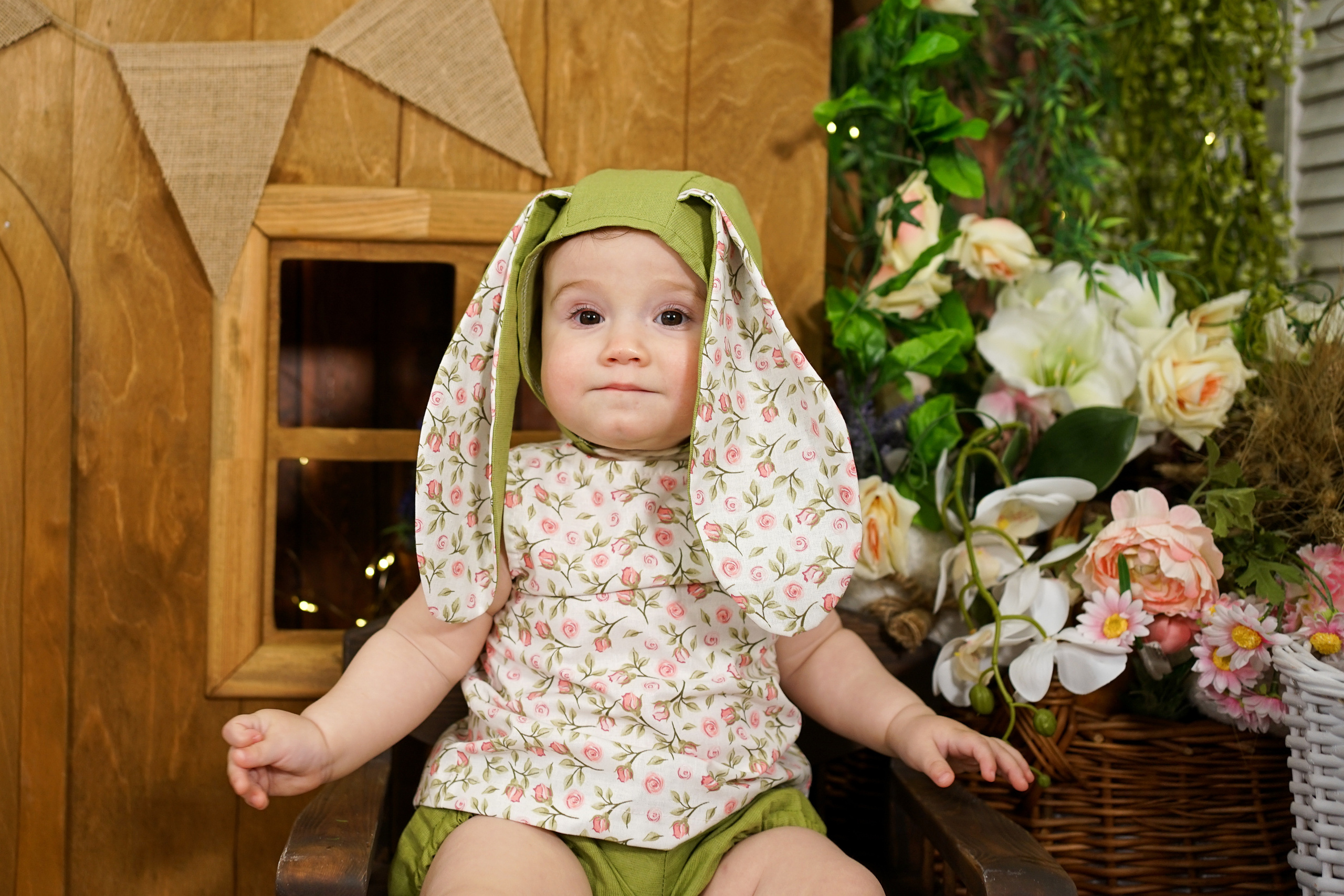 Деревянный Подиум. Детская Фотостудия ГОДОВАСИКИ в Санкт-Петербурге фотосесия на годик