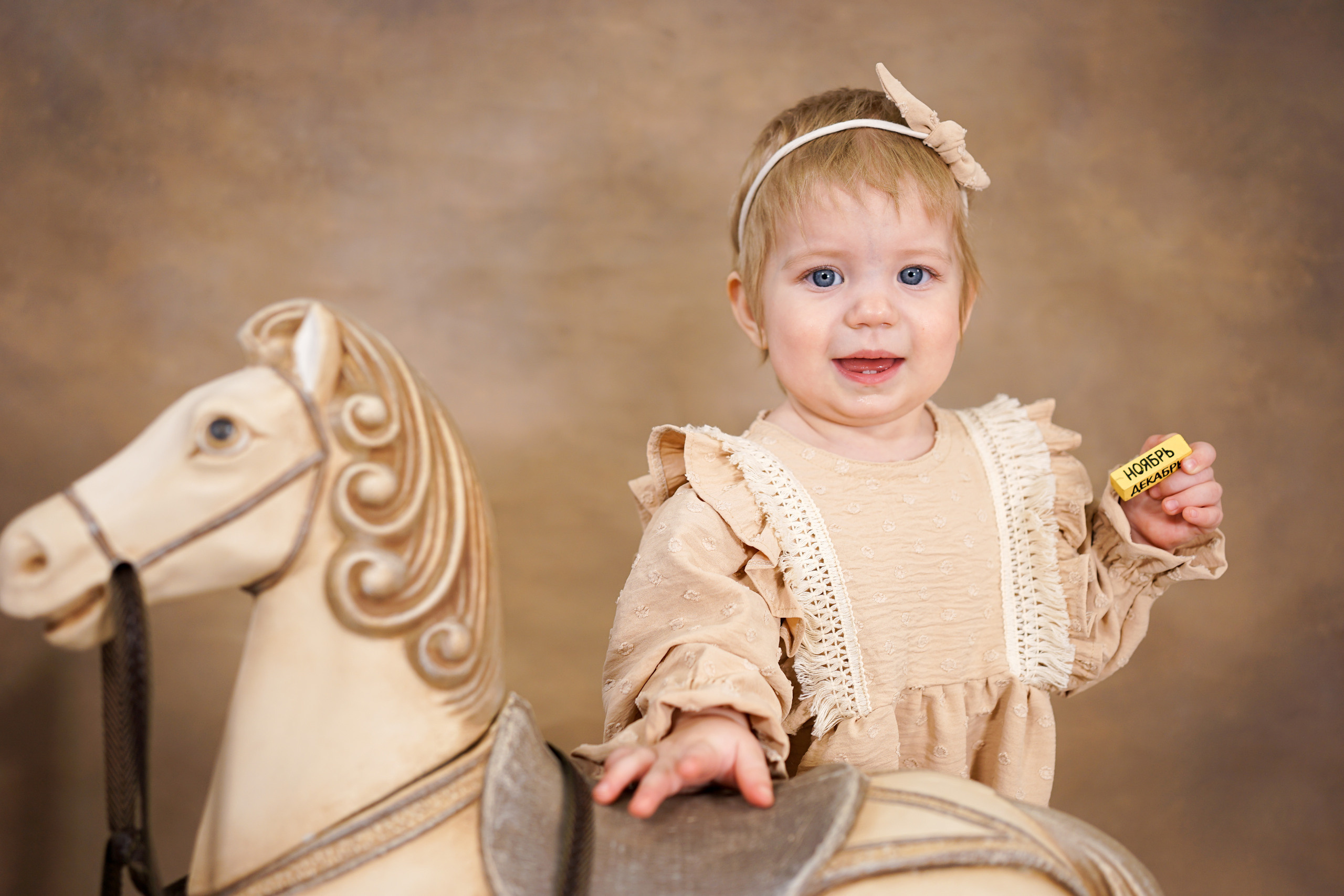 Фотозоны на ХОЛСТЕ. Детская Фотостудия ГОДОВАСИКИ в Санкт-Петербурге фотосесия на годик