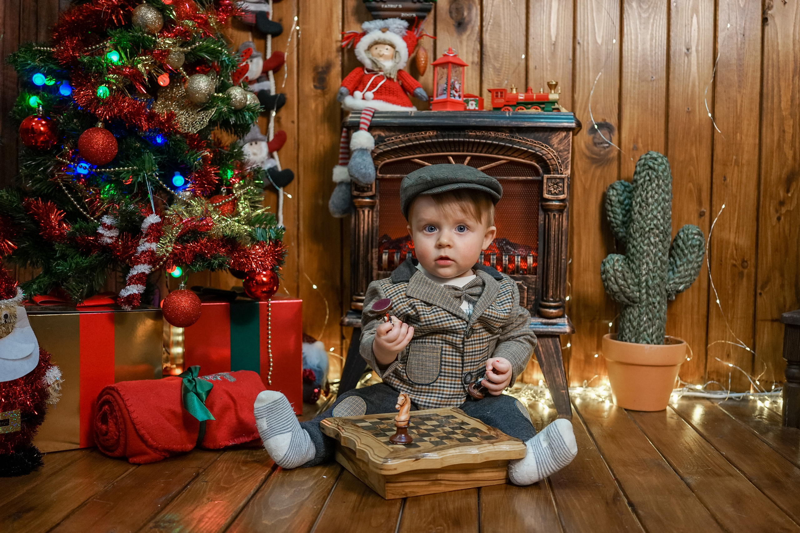 Деревянный Подиум. Детская Фотостудия ГОДОВАСИКИ в Санкт-Петербурге фотосесия на годик