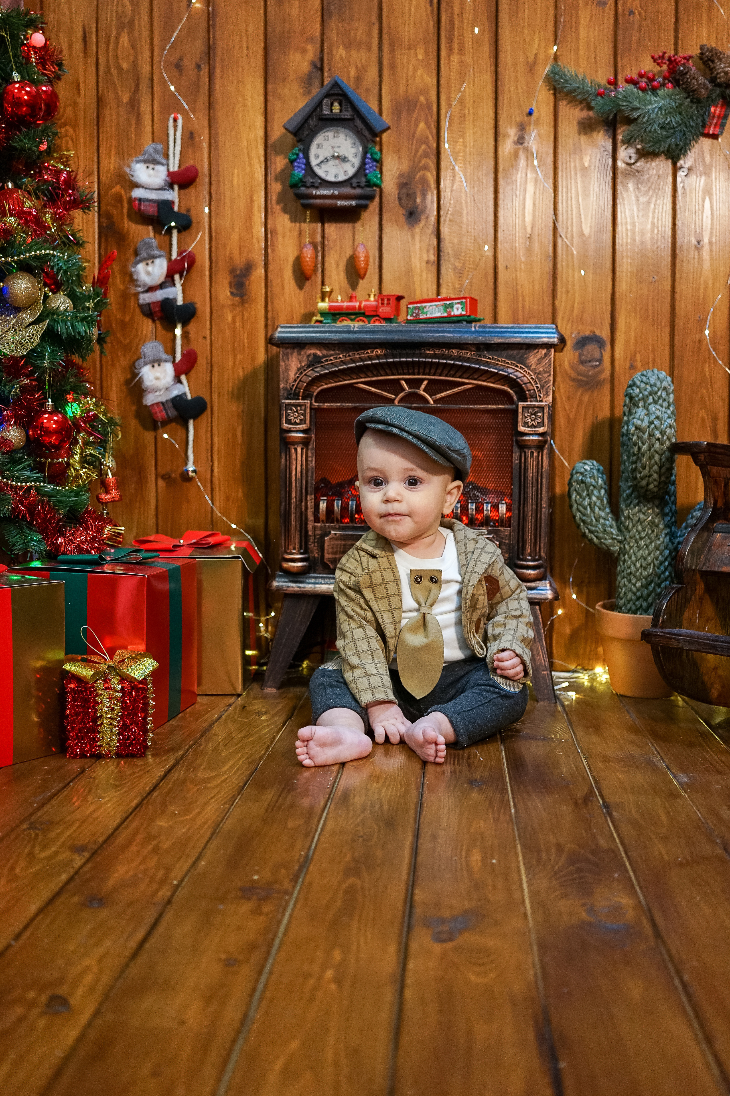 Деревянный Подиум. Детская Фотостудия ГОДОВАСИКИ в Санкт-Петербурге фотосесия на годик