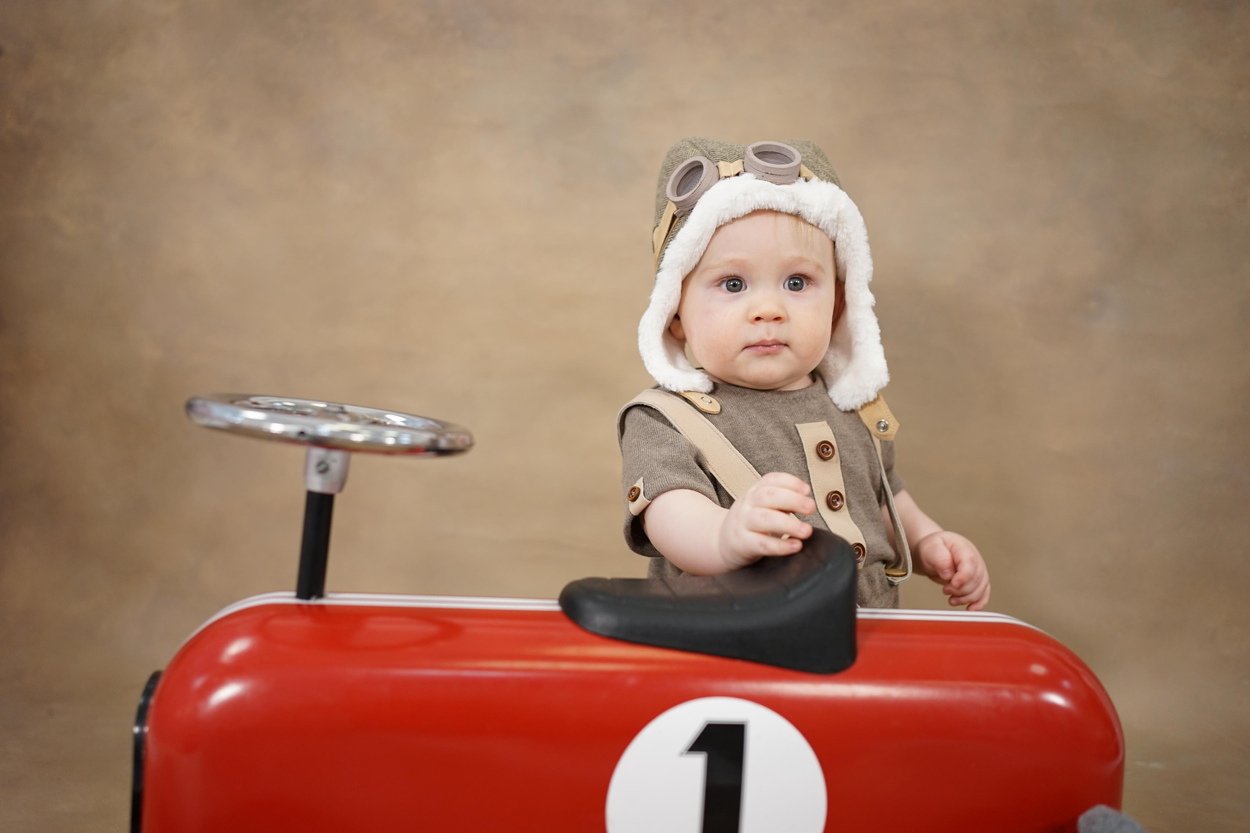 Фотозоны на ХОЛСТЕ. Детская Фотостудия ГОДОВАСИКИ в Санкт-Петербурге фотосесия на годик