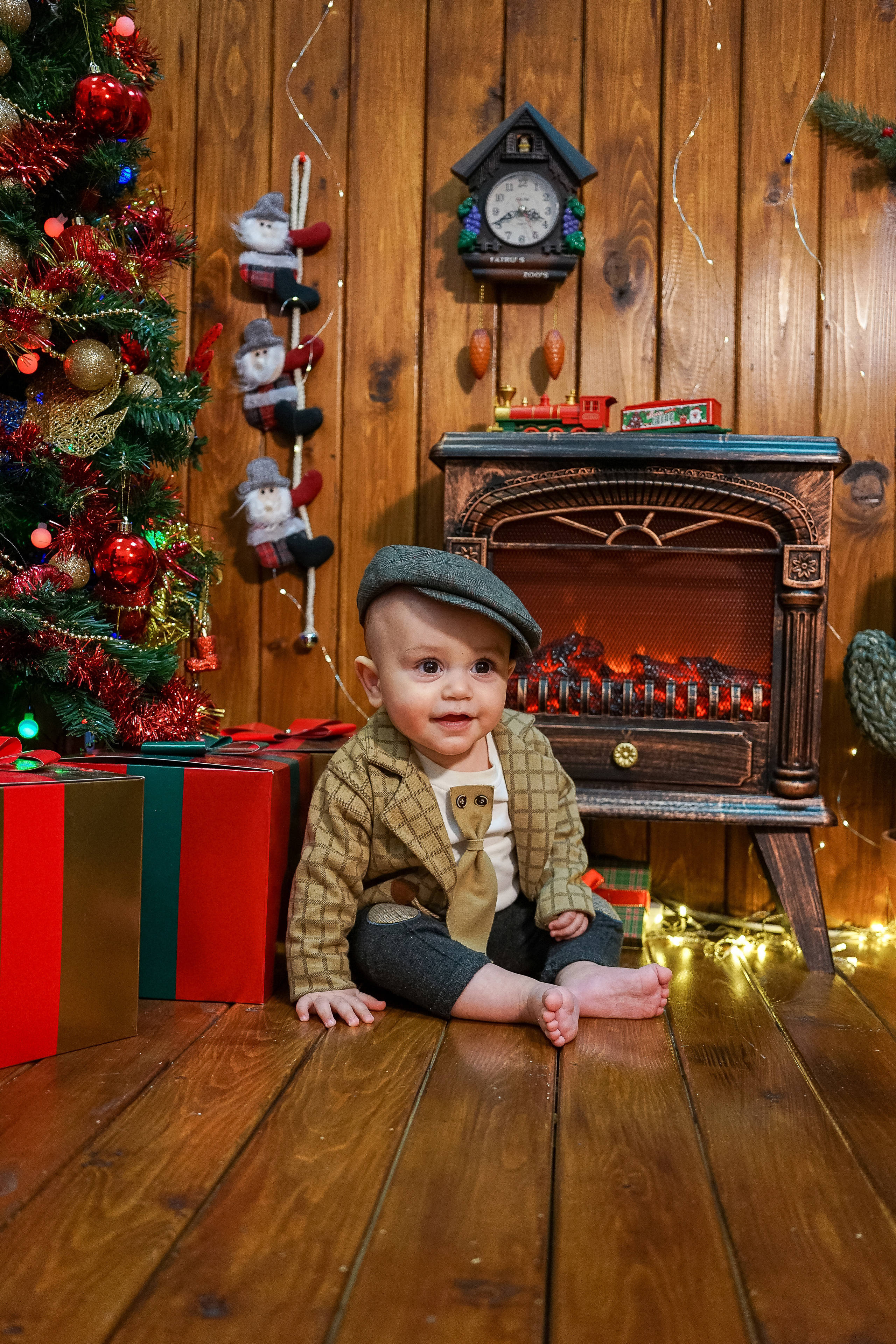 Деревянный Подиум. Детская Фотостудия ГОДОВАСИКИ в Санкт-Петербурге фотосесия на годик