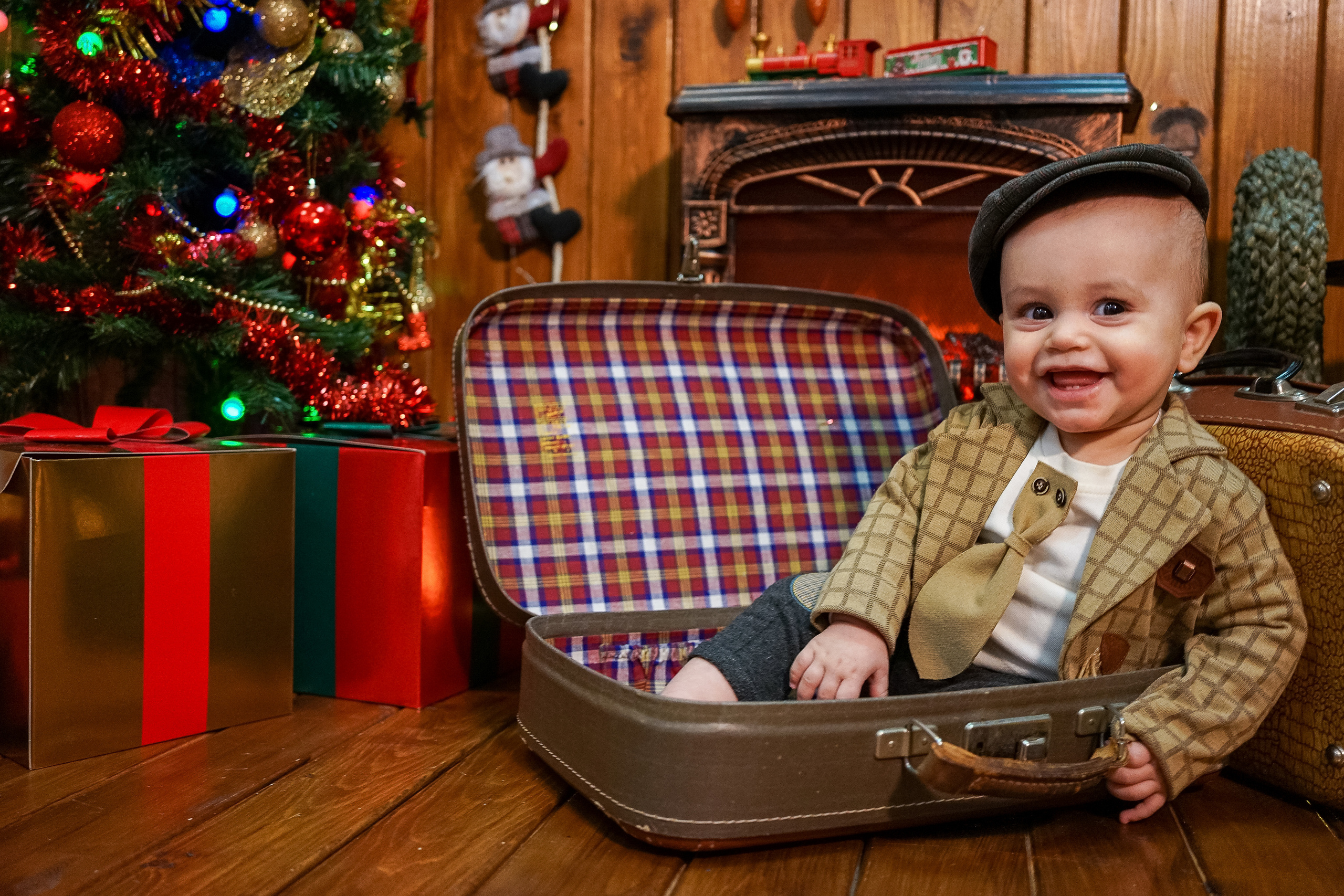Деревянный Подиум. Детская Фотостудия ГОДОВАСИКИ в Санкт-Петербурге фотосесия на годик