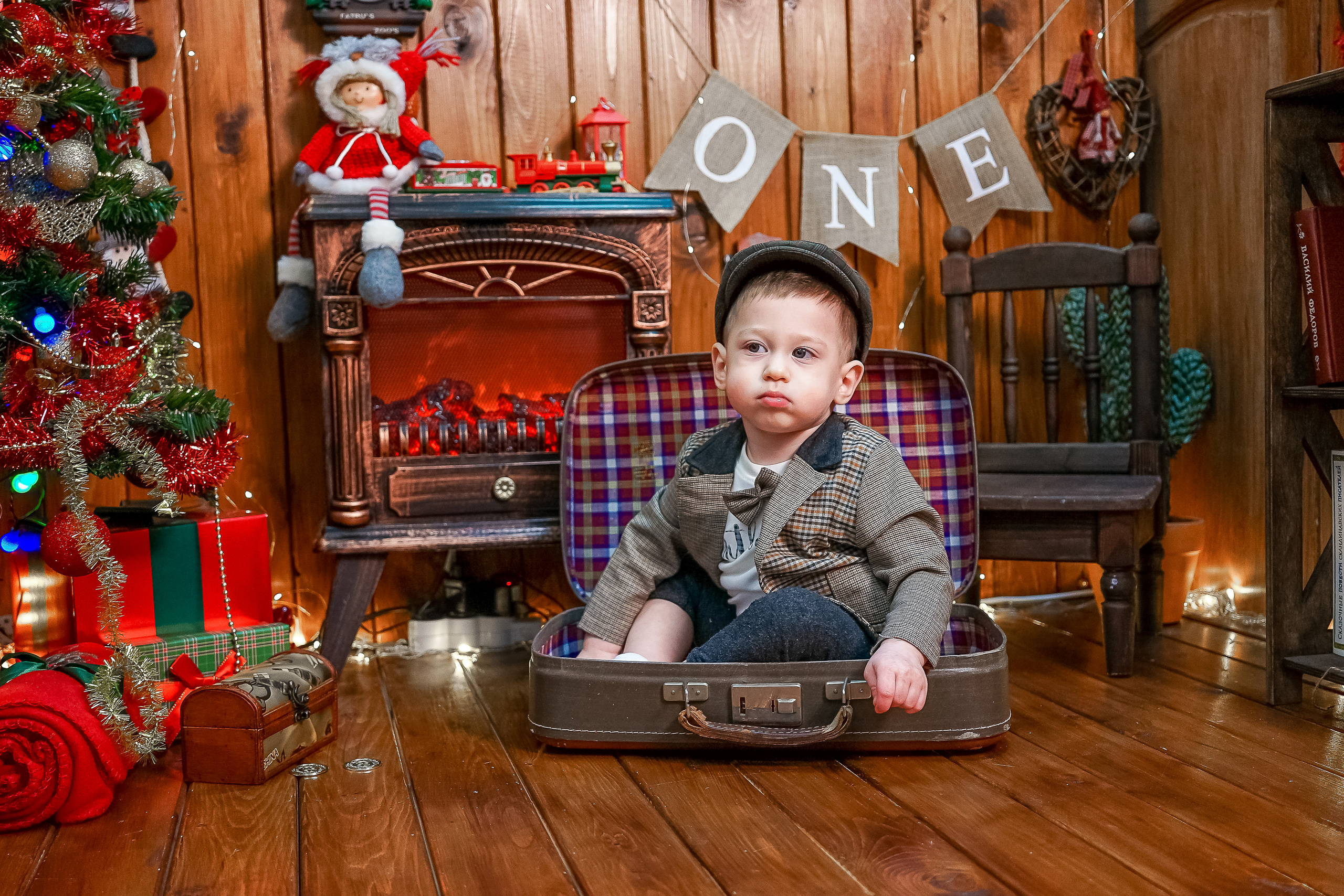 Деревянный Подиум. Детская Фотостудия ГОДОВАСИКИ в Санкт-Петербурге фотосесия на годик