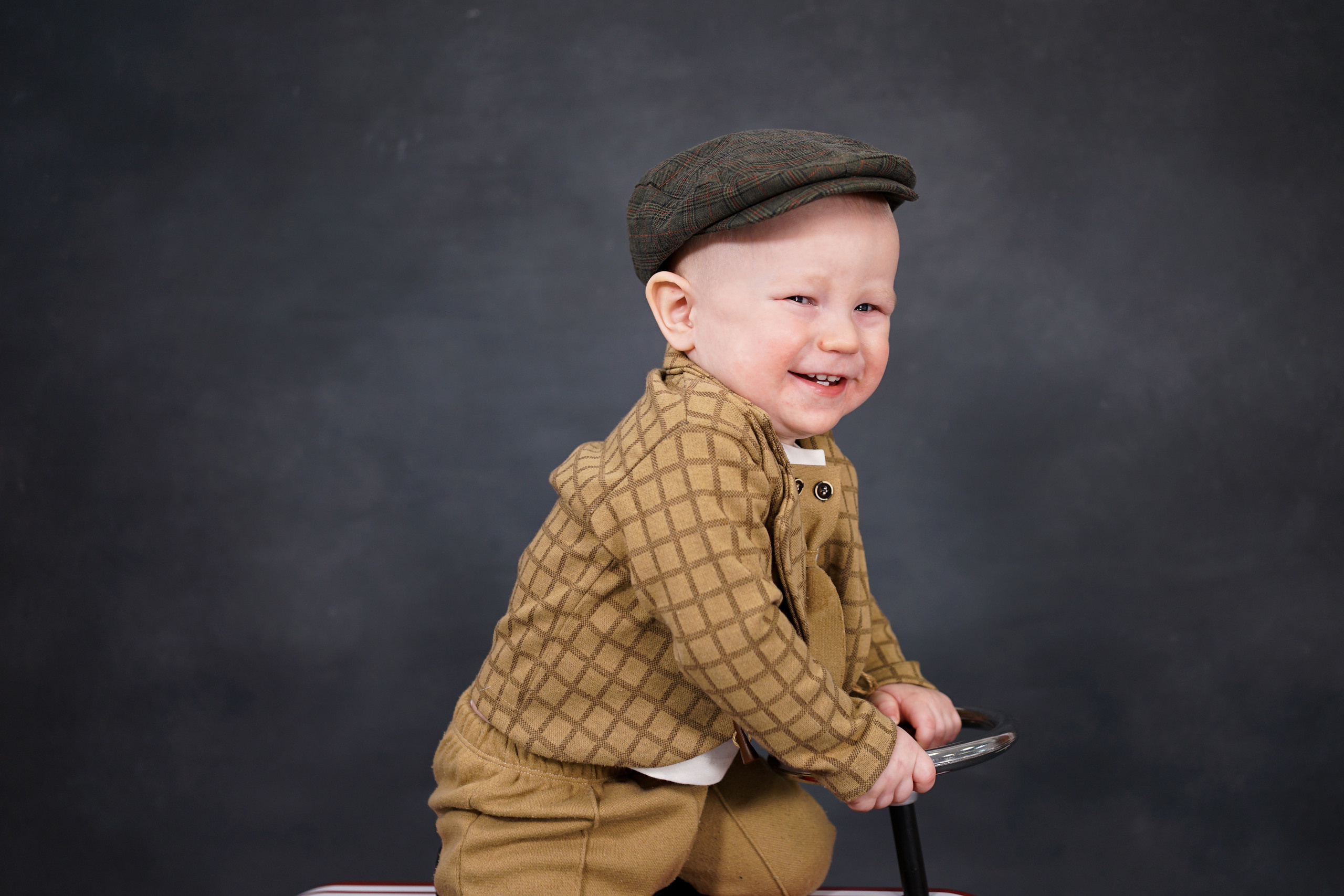 Фотосессия на Годик для Мальчиков. Детская Фотостудия ГОДОВАСИКИ в Санкт-Петербурге фотосесия на годик