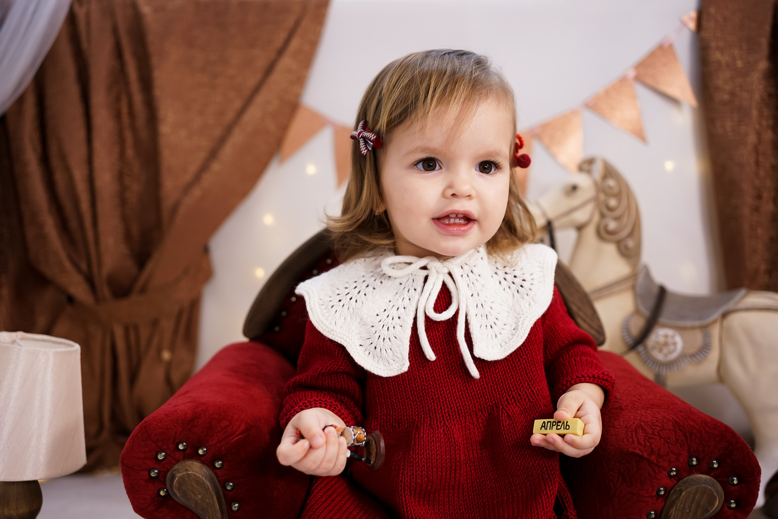 Бордовая зона. Детская Фотостудия ГОДОВАСИКИ в Санкт-Петербурге фотосесия на годик