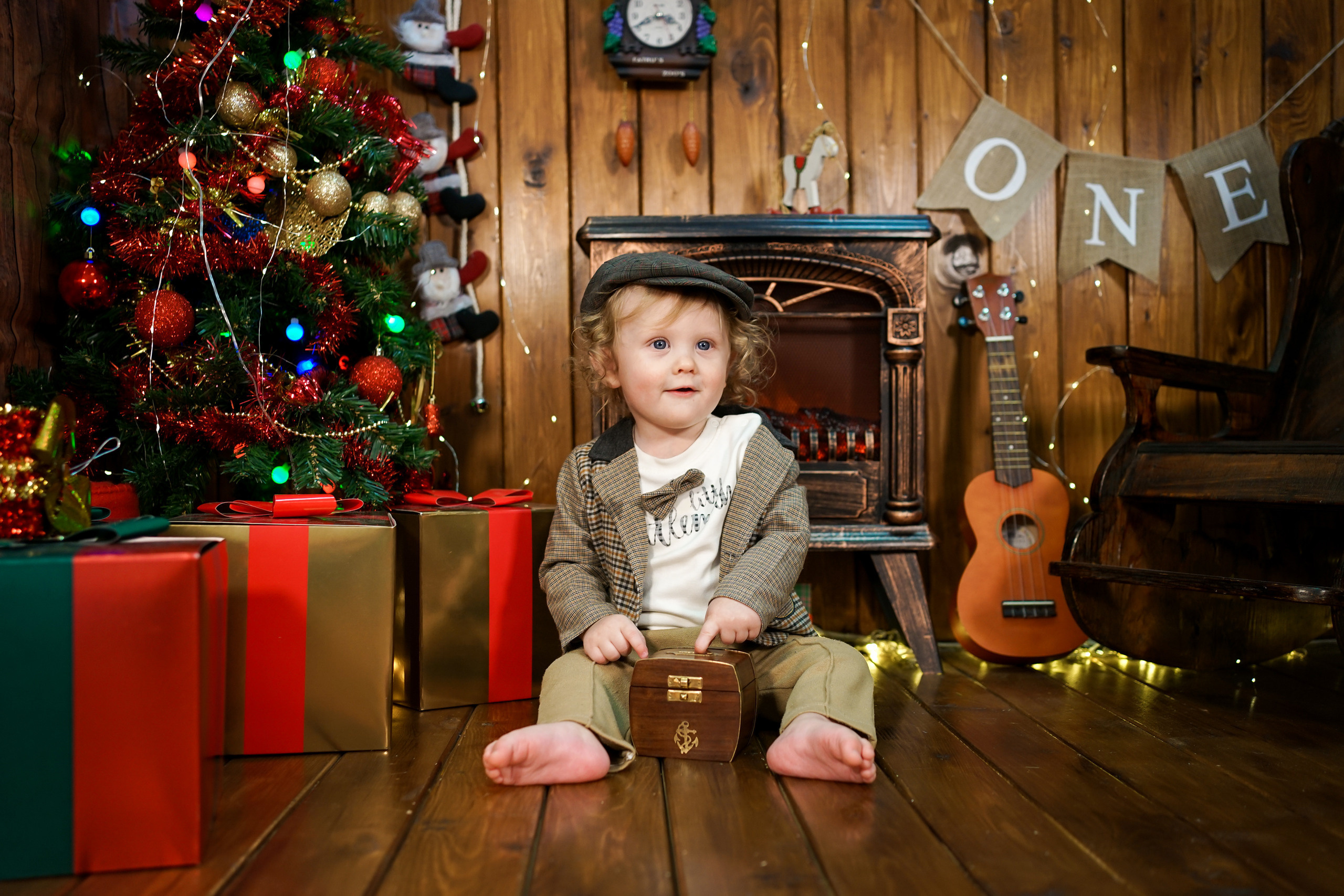 Деревянный Подиум. Детская Фотостудия ГОДОВАСИКИ в Санкт-Петербурге фотосесия на годик