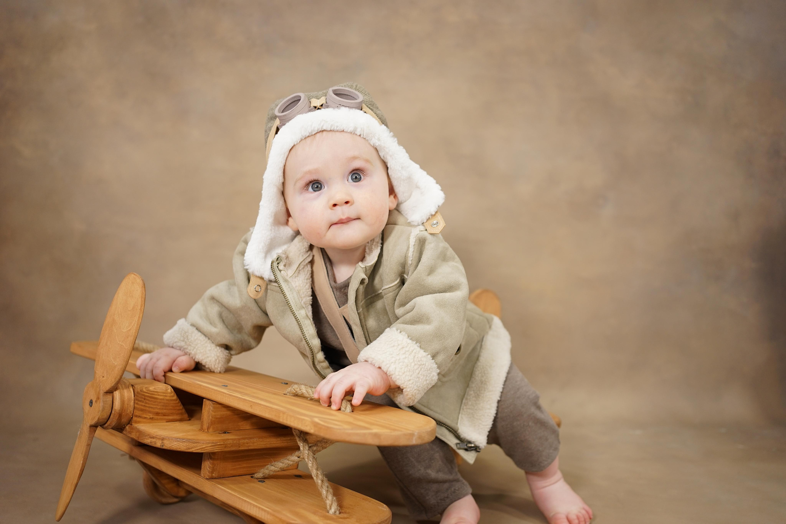 Фотозоны на ХОЛСТЕ. Детская Фотостудия ГОДОВАСИКИ в Санкт-Петербурге фотосесия на годик