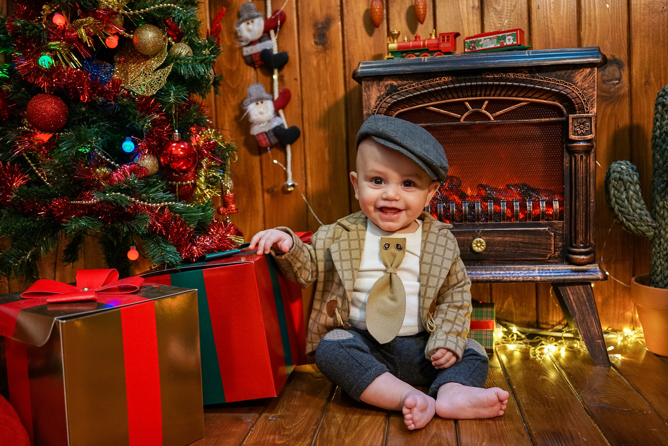 Деревянный Подиум. Детская Фотостудия ГОДОВАСИКИ в Санкт-Петербурге фотосесия на годик