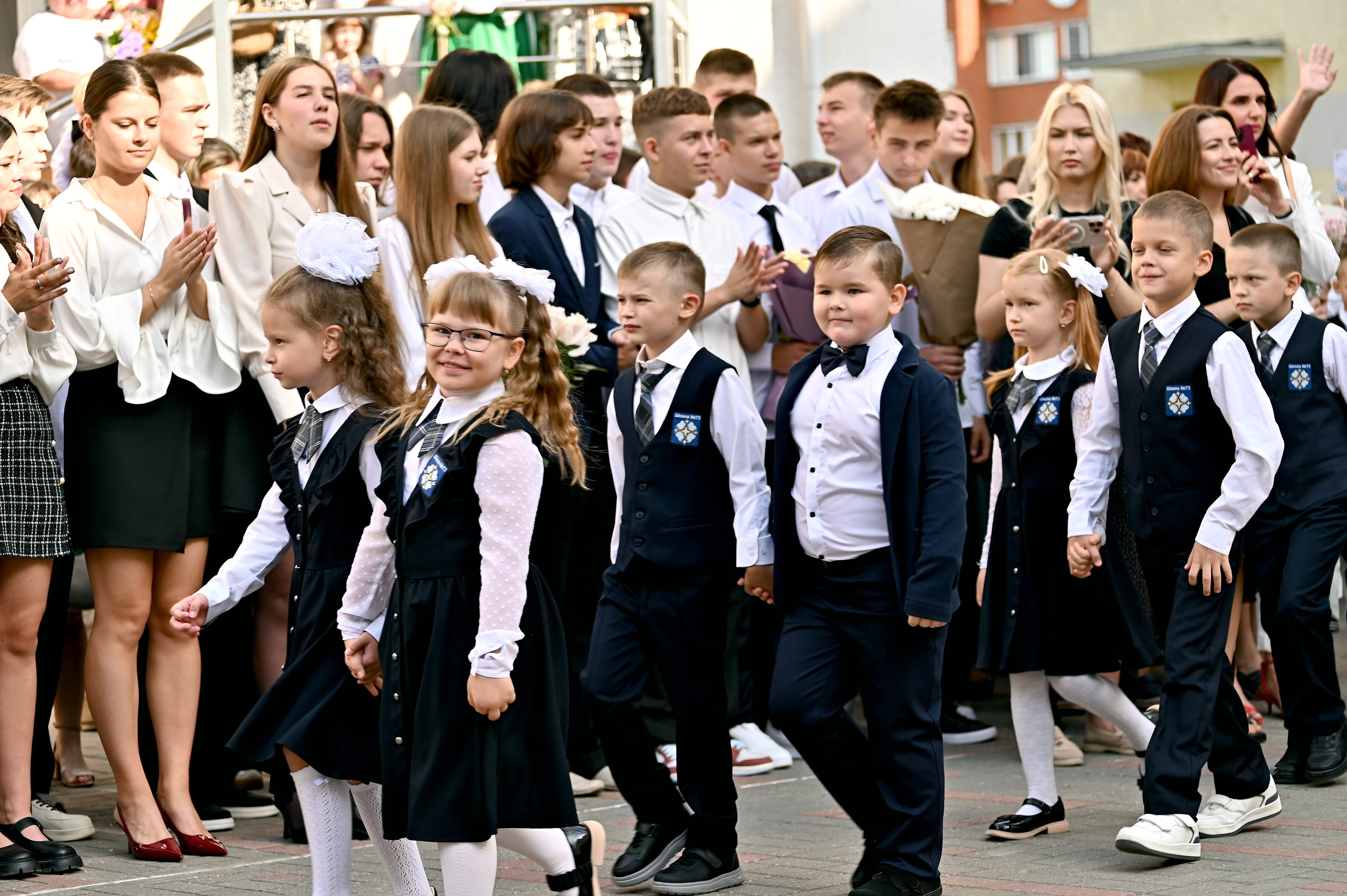 Первоклассник. ФОТОГРАФ ВАШИХ МЕРОПРИЯТИЙ РЯЗАНЬ СЕРГЕЙ КЛЮЕВ Концертная фотография близка к репортажу и портретной съемке