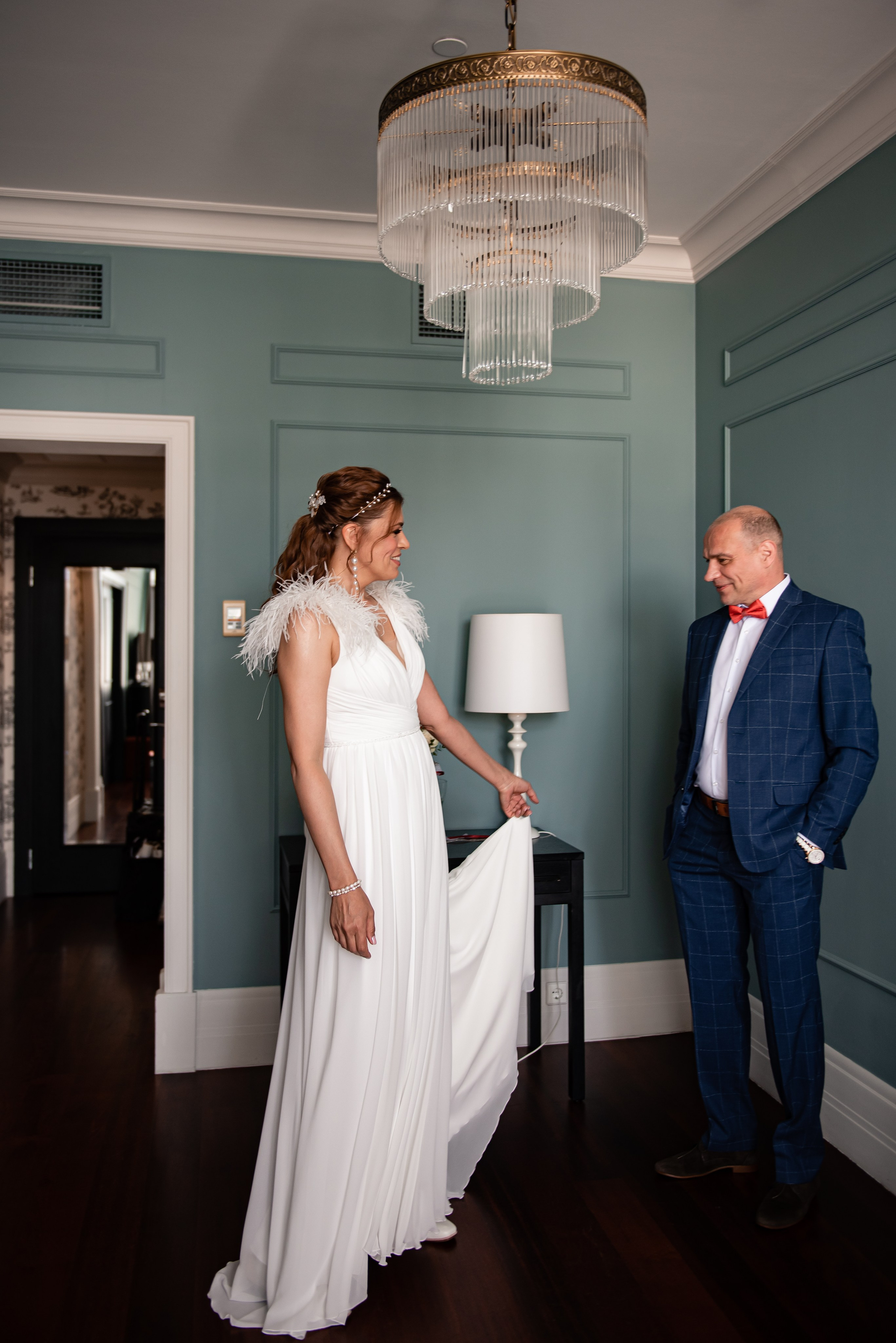 Свадебный день в Петербурге. Анастасия Петрович фотограф, фотокорреспондент в Москве и Санкт-Петербурге. Фотосъёмка репортажа, мероприятия, корпоративная съёмка, контент