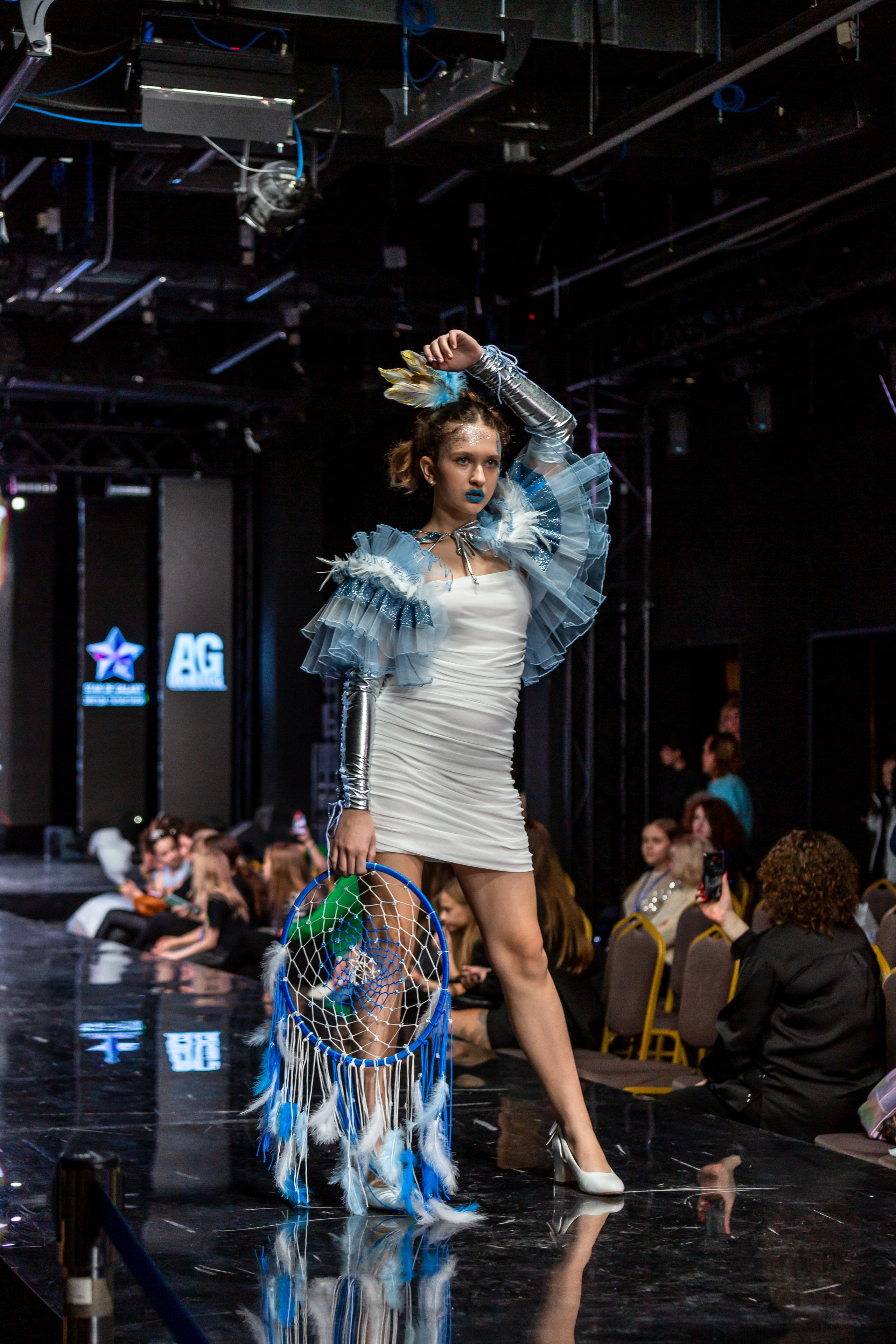 Звезда галактики. Яровит Холл. Репортажный, семейный, свадебный, портретный фотограф