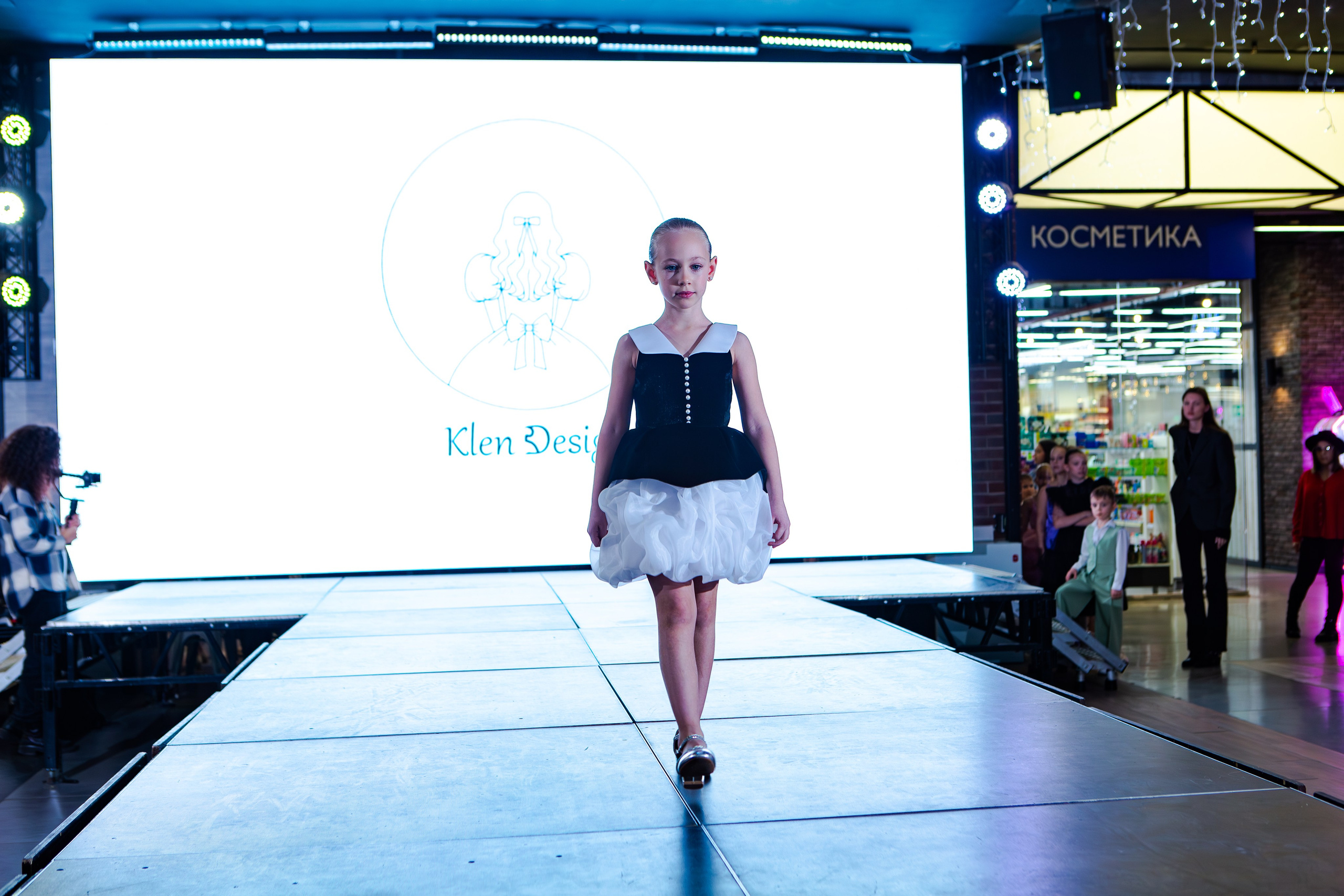 SAYMYNAME FASHION SHOW. Репортажный, семейный, свадебный, портретный фотограф