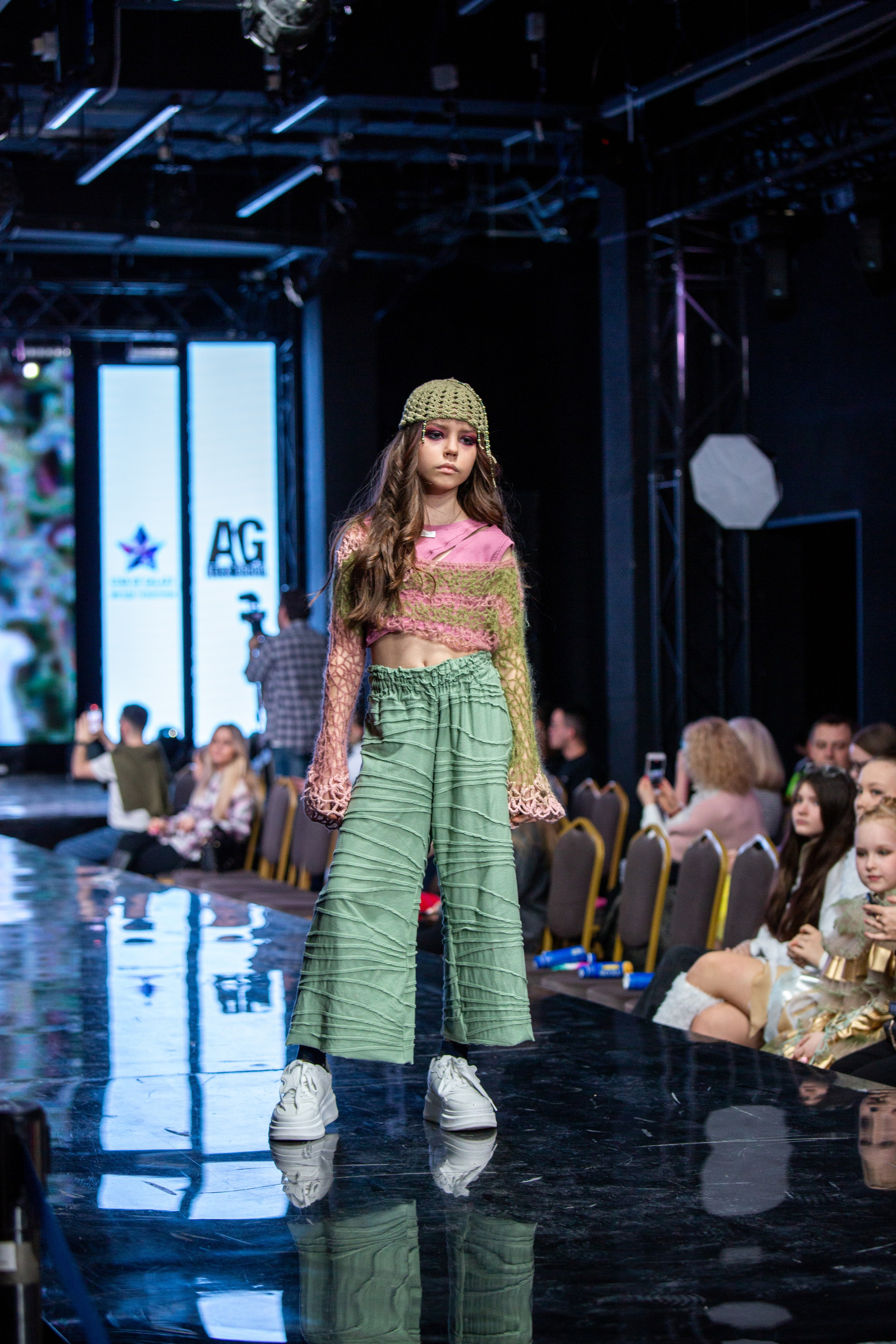 Звезда галактики. Яровит Холл. Репортажный, семейный, свадебный, портретный фотограф