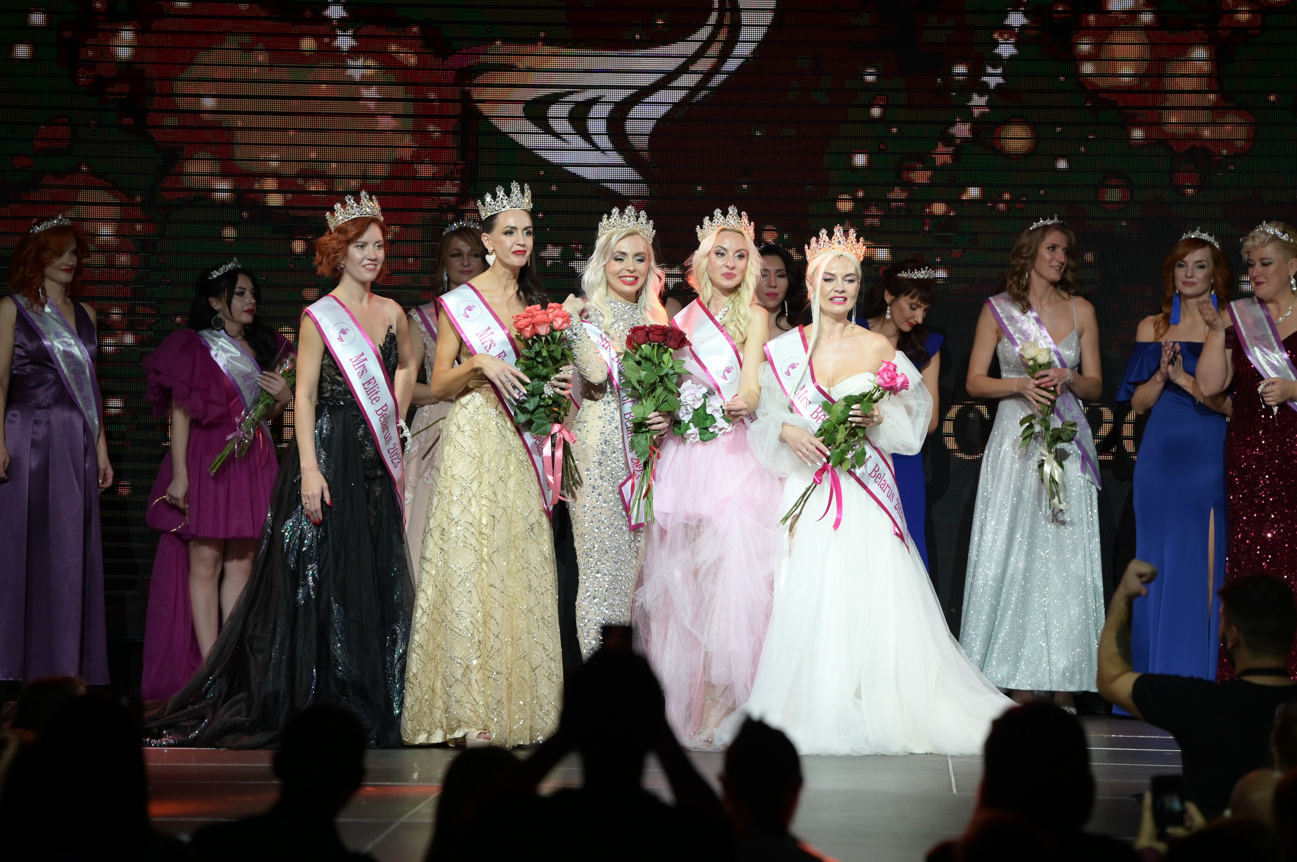 Фотографии с конкурса красоты. Фотоуслуги, услуги фотографа, фотографирование важных событий