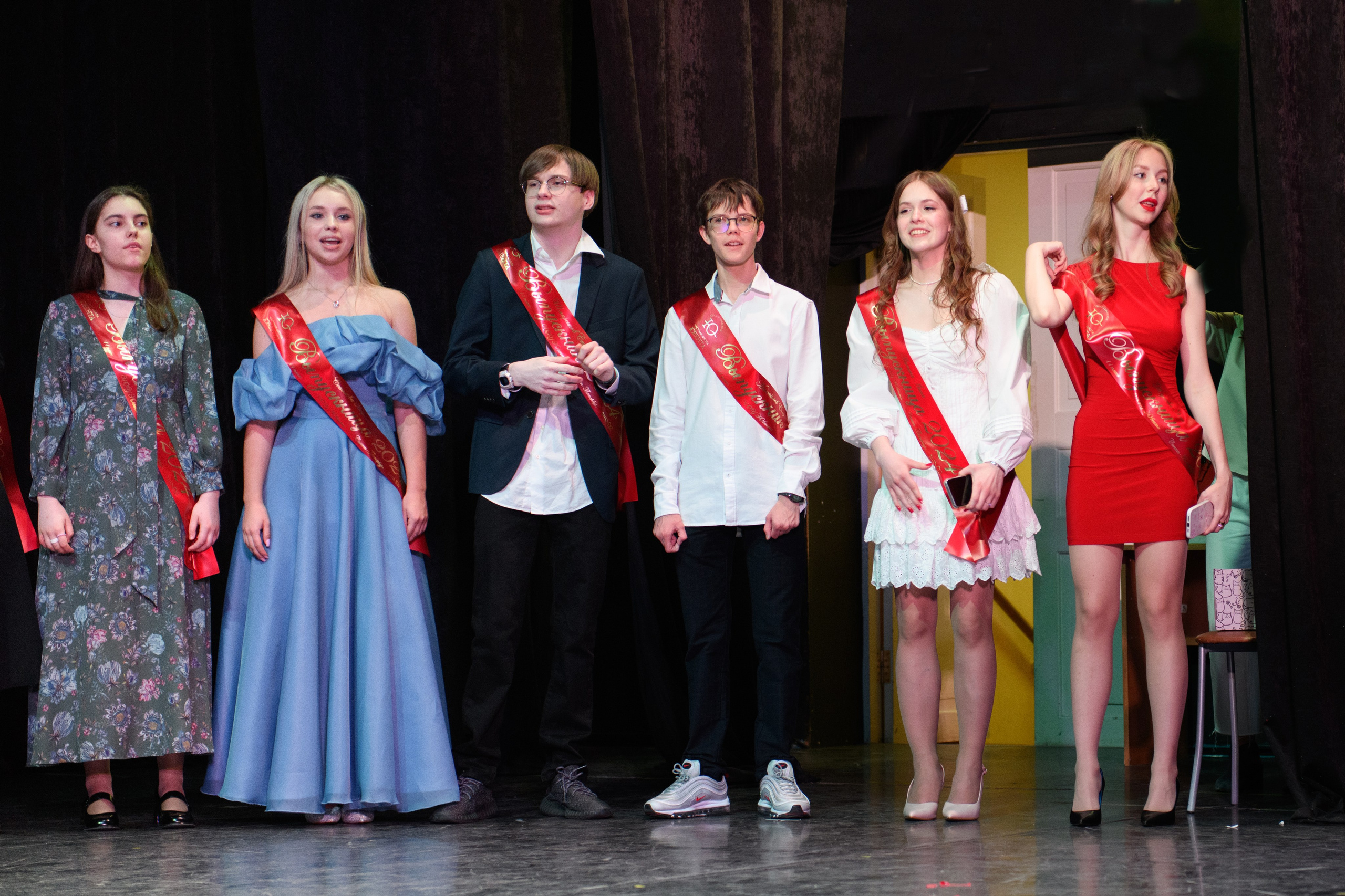 Фотосъёмка торжественного вечера выпускников. Организация и проведение фотосъемок в Санкт-Петербурге. Фотограф Смирягин Илья