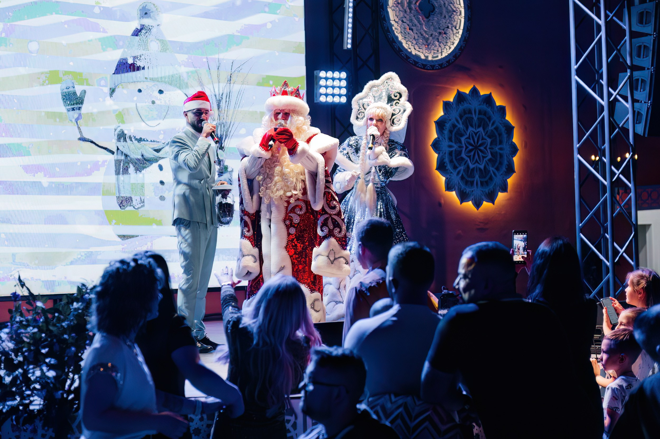 Новогодняя ночь 2024 в ресторане Чайхона ВО. Коммерческий фотограф в Санкт-Петербурге Анна Кобзарь