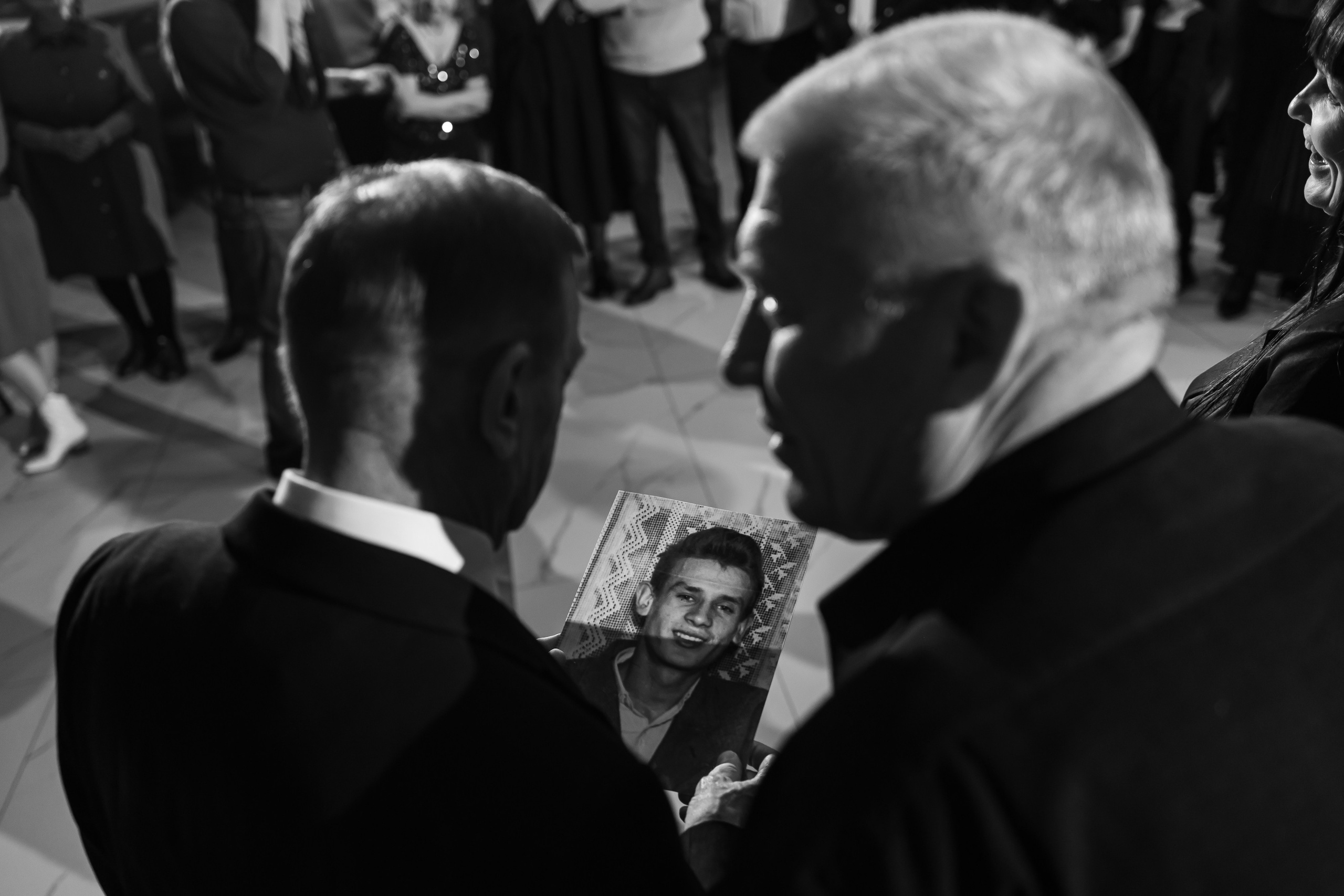 Прыжок длиною в жизнь. Фотограф свадебный, репортажный, индивидуальный, фото для маркетплейсов, брендов, автосалонов