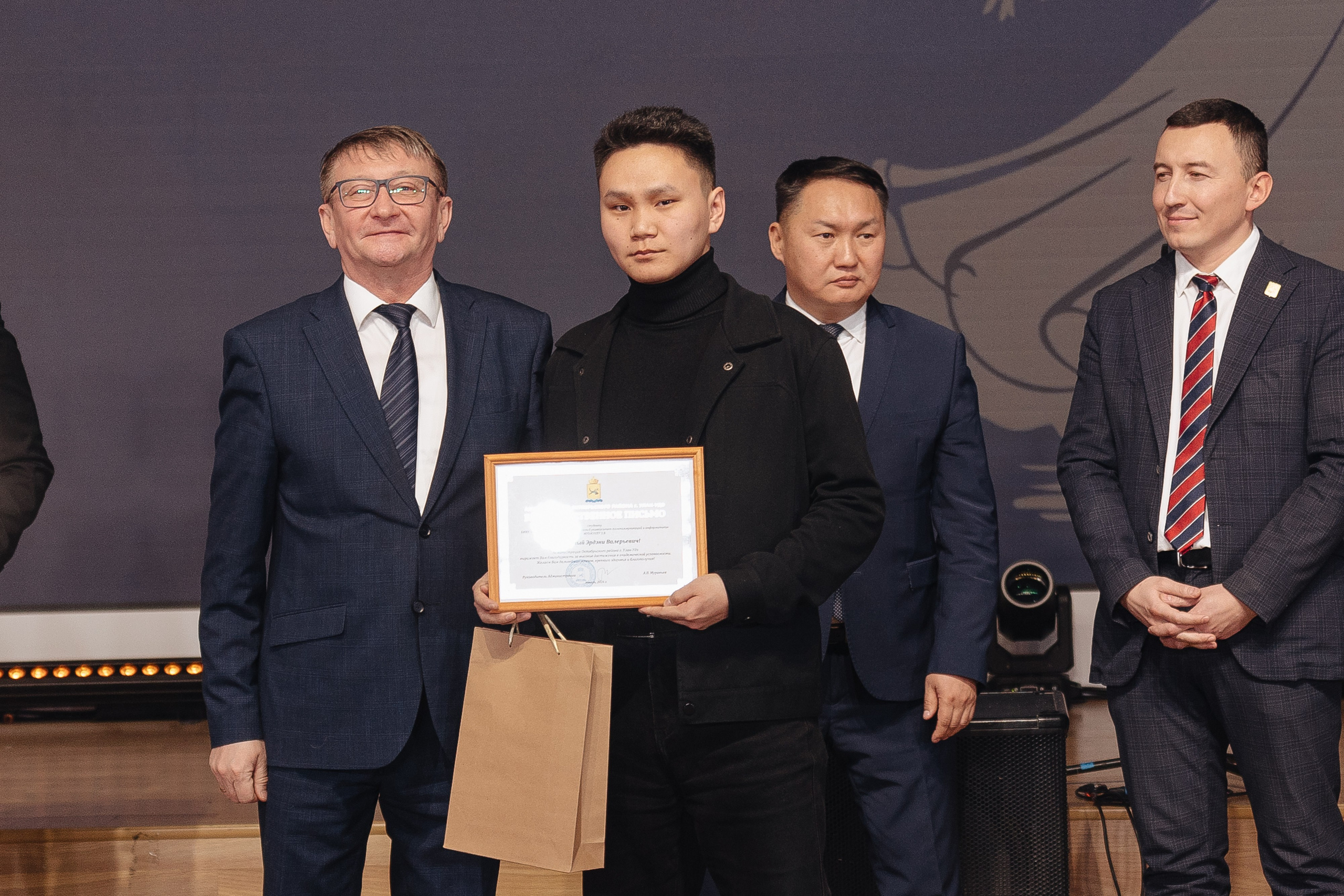 Студенческий бал. Свадебный и семейный фотограф в Улан-Удэ