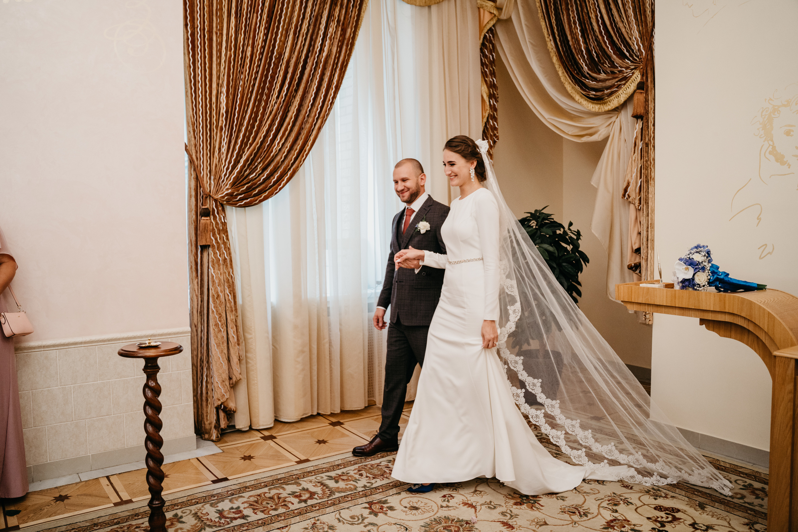 Стоимость услуг свадебной фотосессии (ЗАГС+прогулка) в Москве и МО