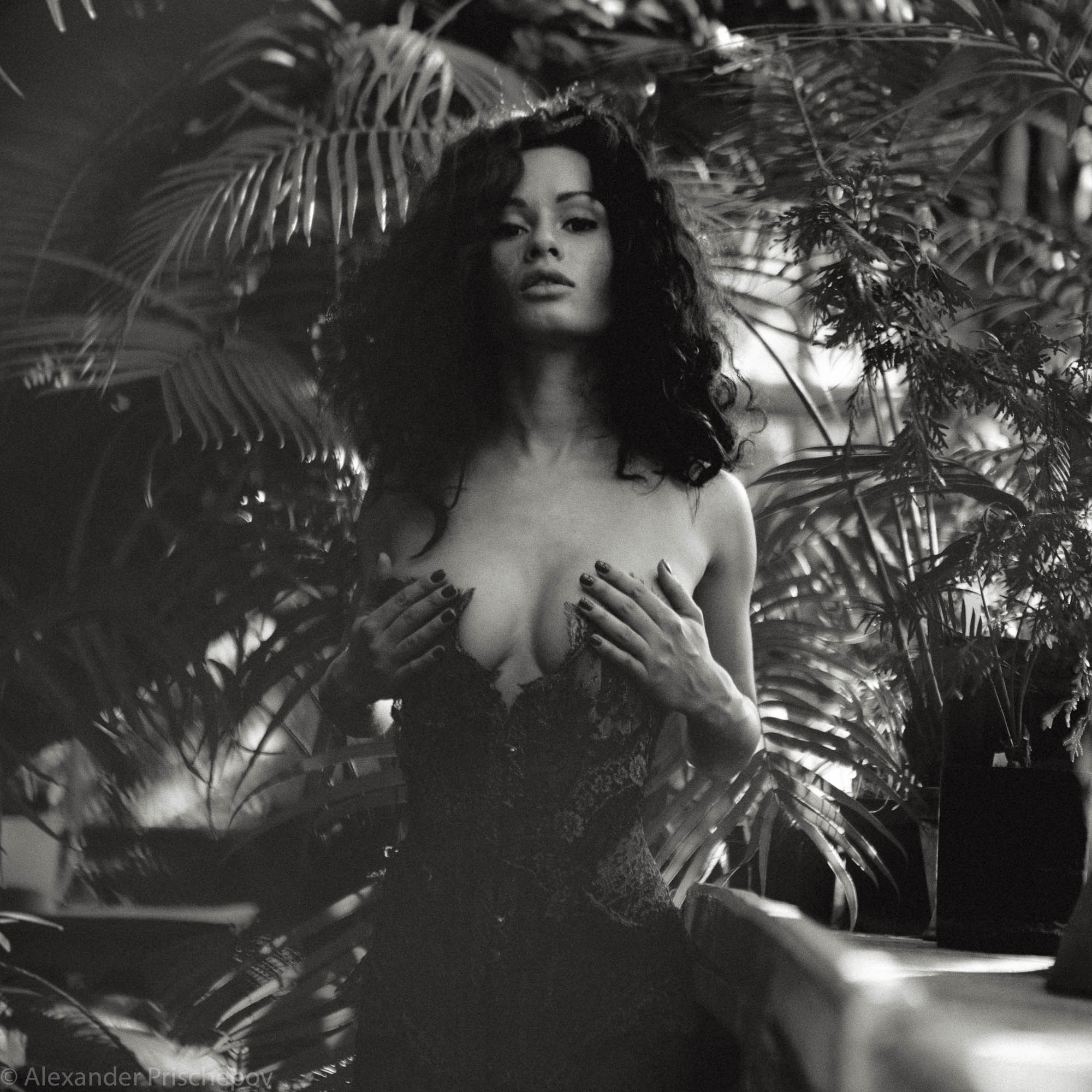 В саду. Александр Прищепов - фотограф, режиссёр, продюсер