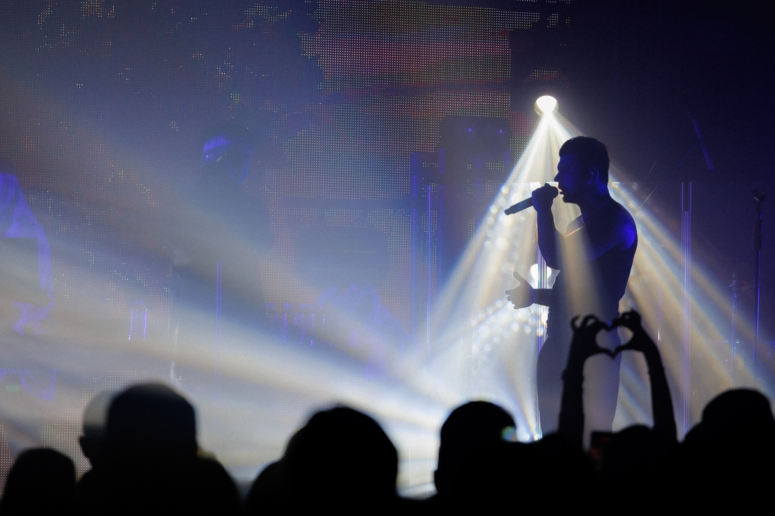 Фотоотчёт и репортаж с концерта группы GAYAZOV$ BROTHER$. Красильников Евгений — профессиональный фотограф в Ростове-на-Дону