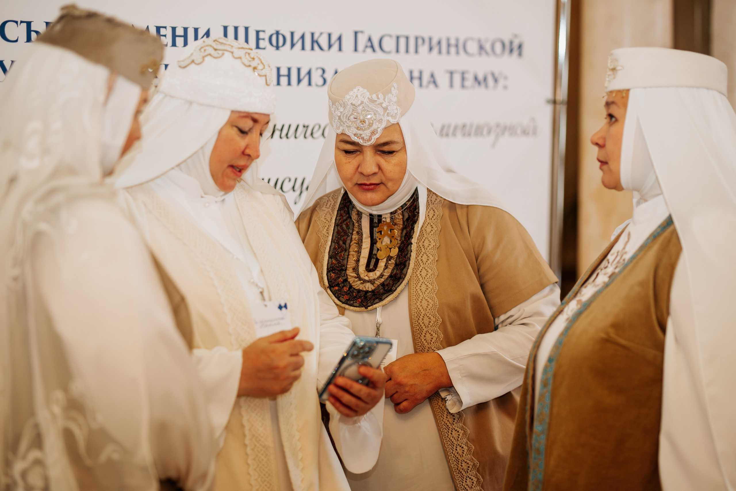 II Всероссйский съезд имени Шефики Гаспринской. Фотограф в Крыму