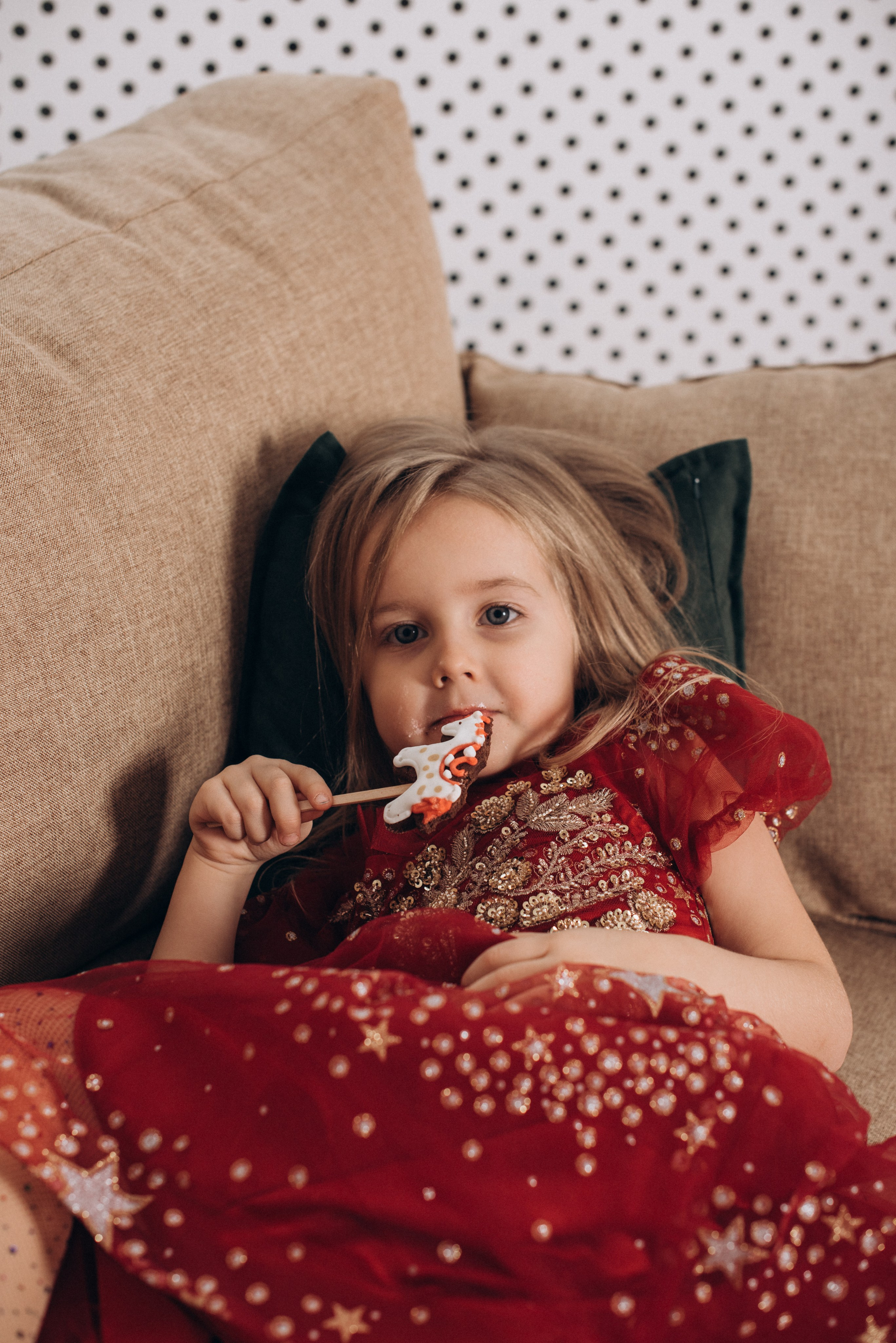 Новогодняя Алисия. Куксенко Елена — Семейный фотограф Санкт-Петербург