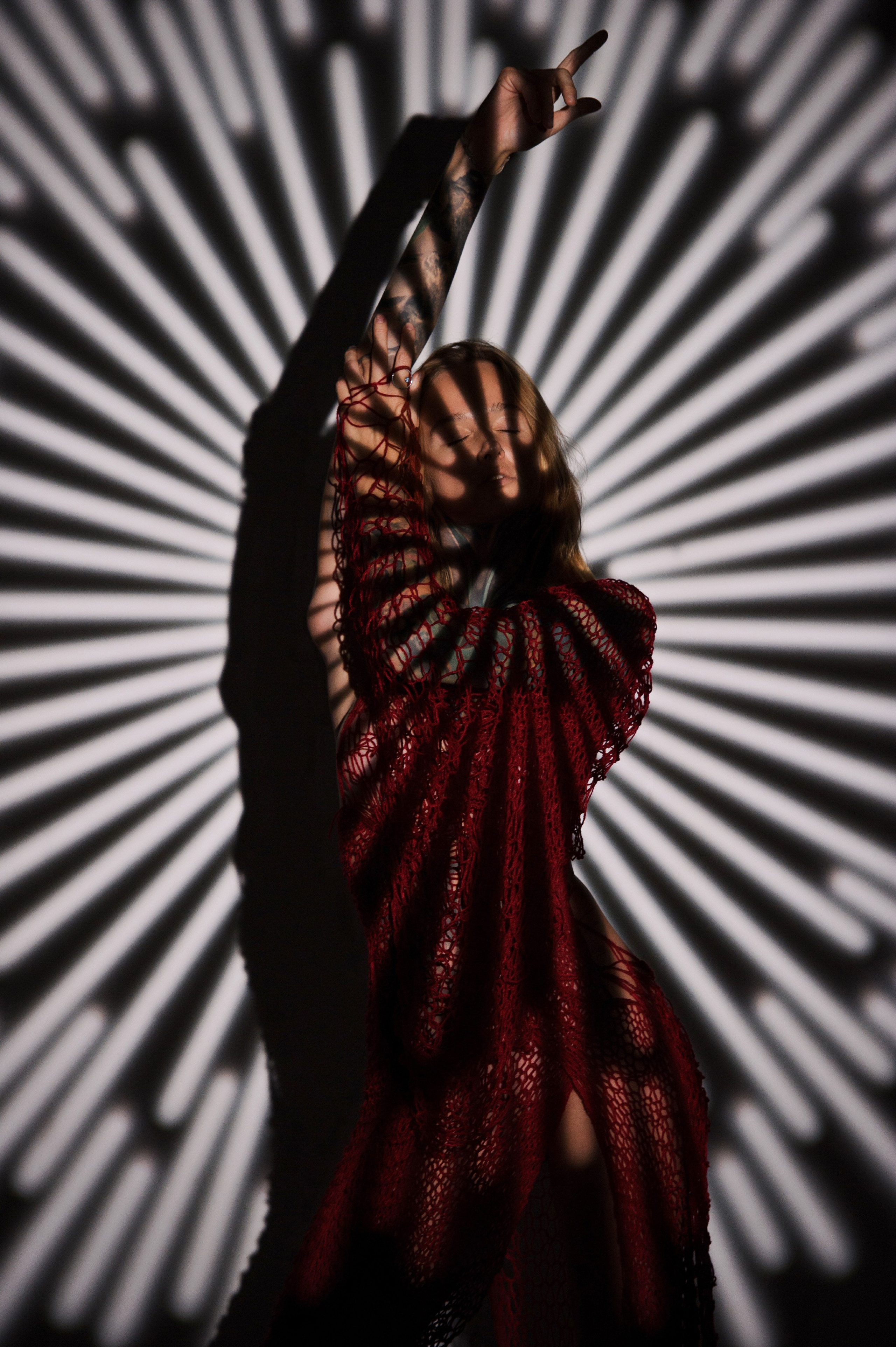 Фотосессия в стиле минимализм. Александр Mr.Brass — фотографирую женский портрет в Москве