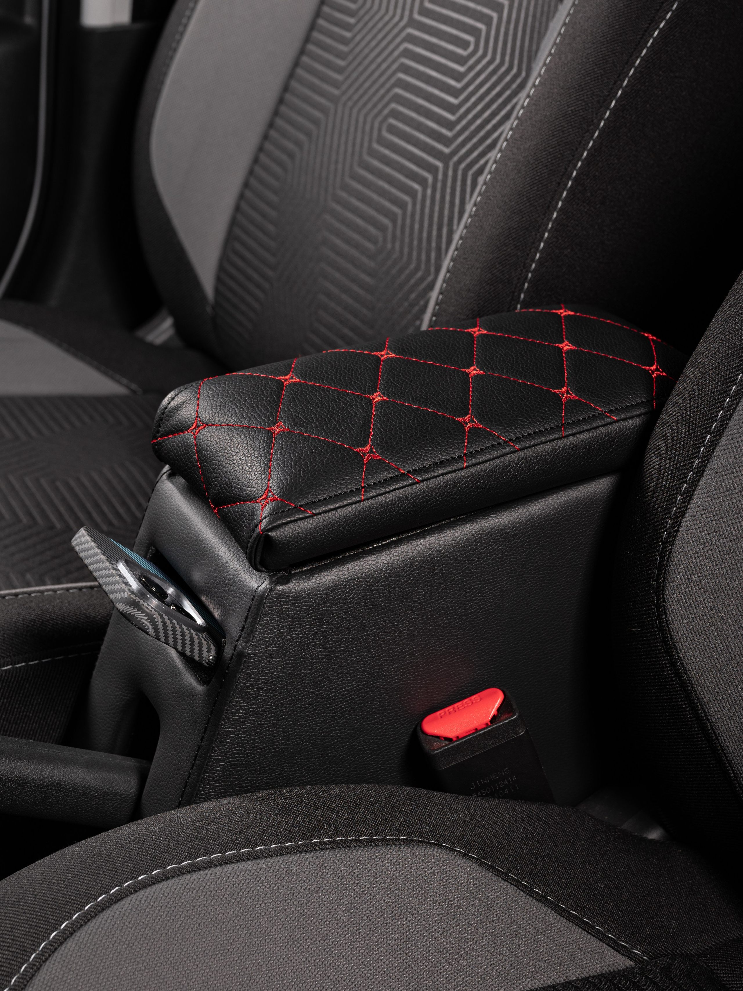 Автоподлокотники 2. Предметный фотограф, фото для маркетплейсов Пятигорск, КМВ