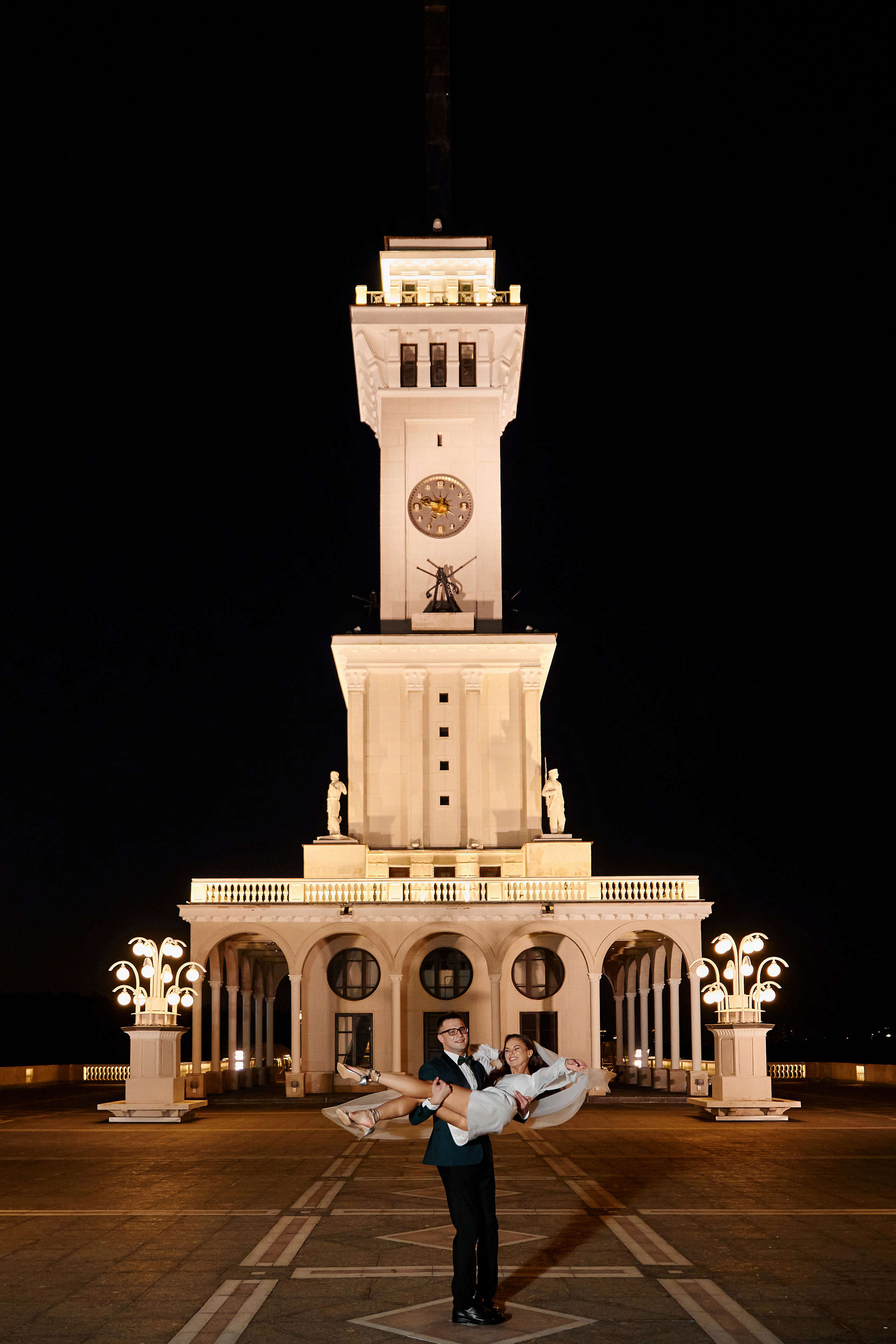 Свадебная фотосессия на Речном вокзале. Свадебный фотограф в Москве и Подмосковье