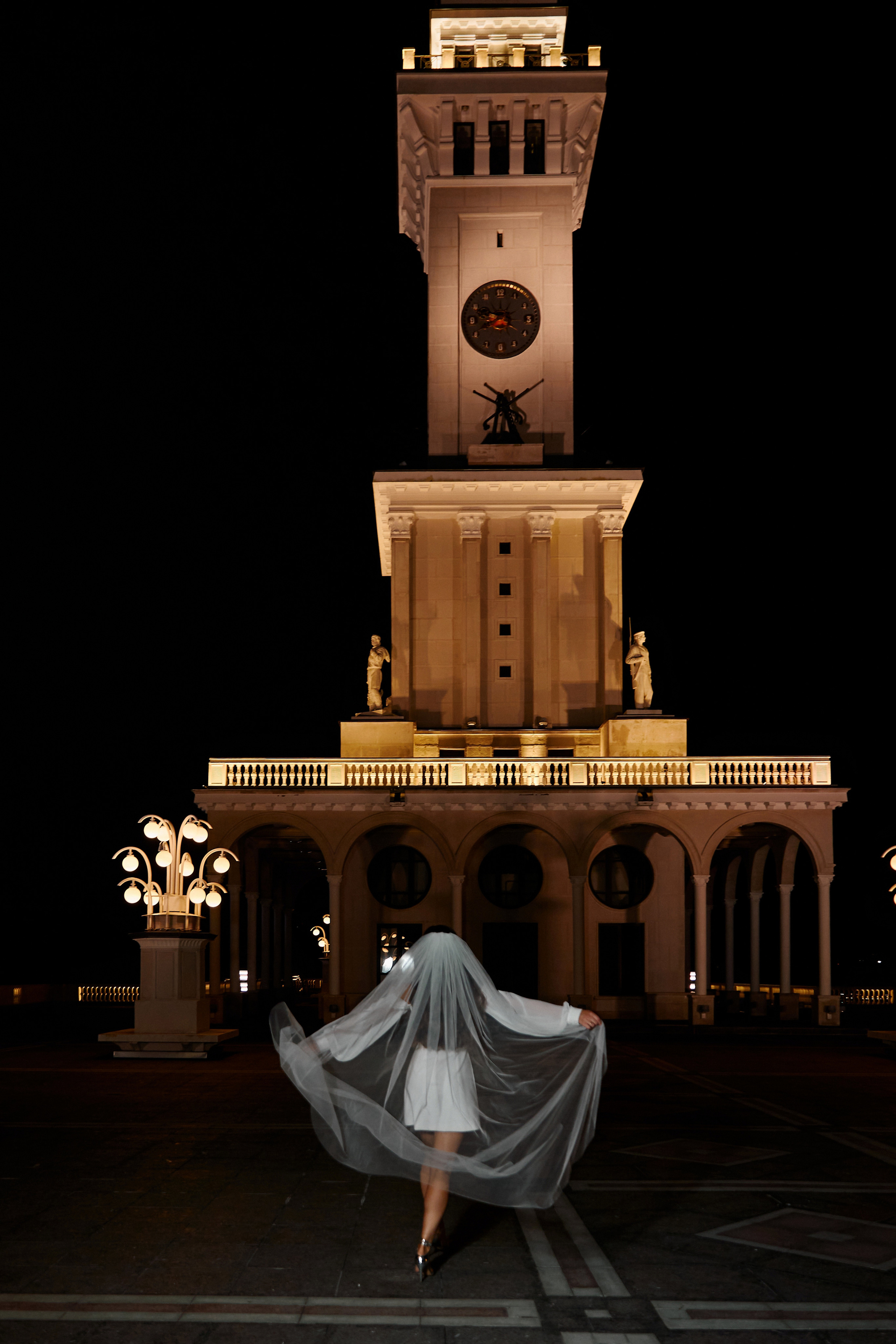 Свадебная фотосессия на Речном вокзале. Свадебный фотограф в Москве и Подмосковье