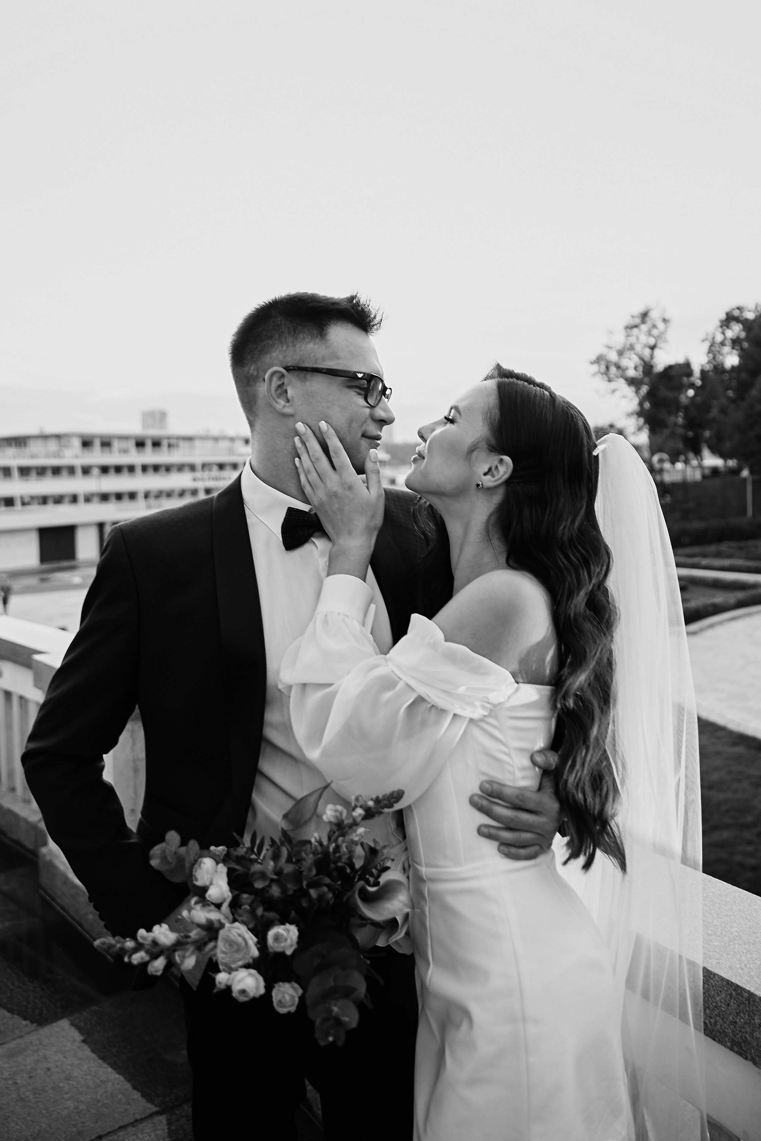 Свадебная фотосессия на Речном вокзале. Свадебный фотограф в Москве и Подмосковье