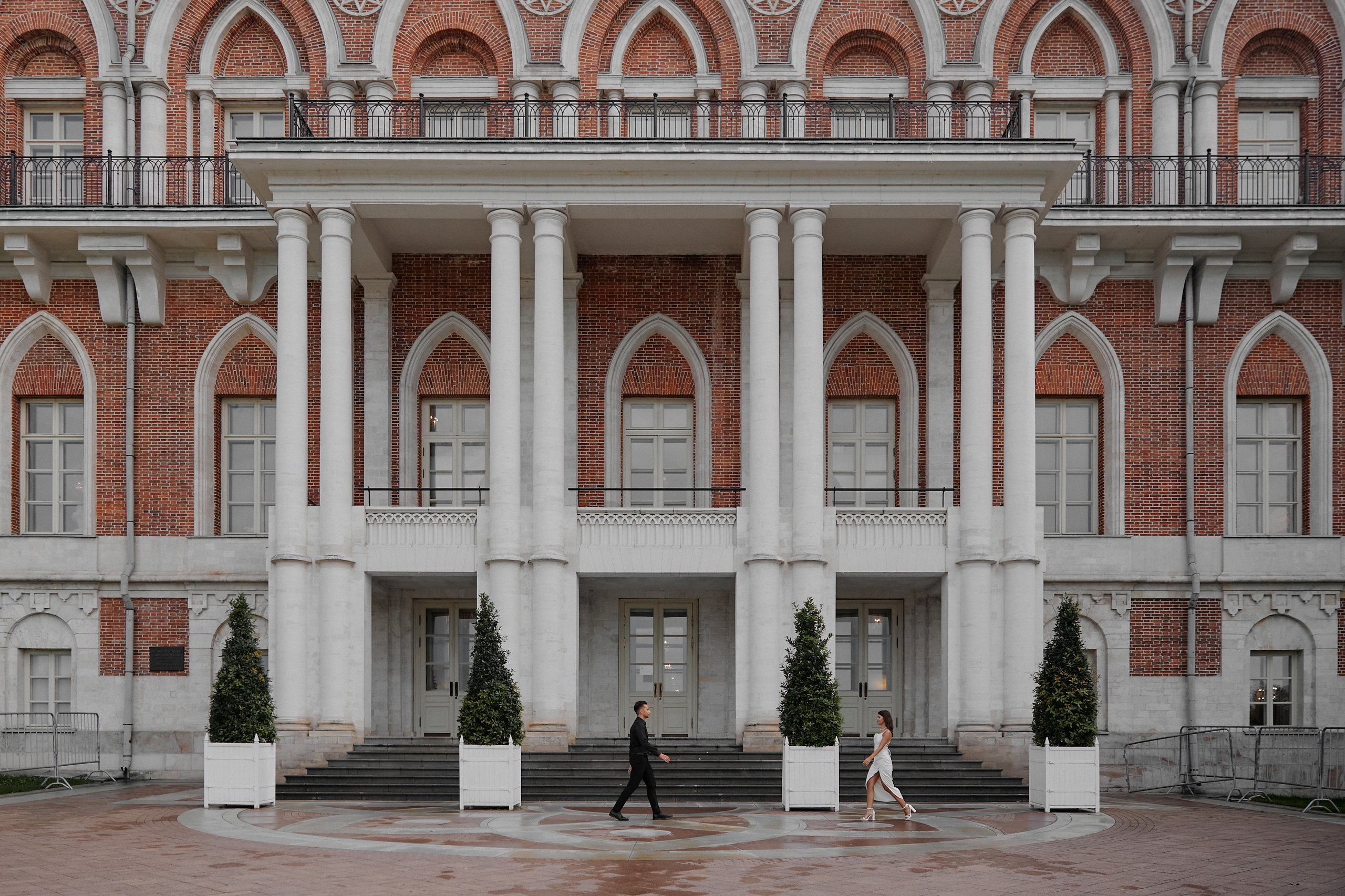 Полина и Павел. Прогулка в «Царицыно». Свадебный фотограф в Москве и Подмосковье