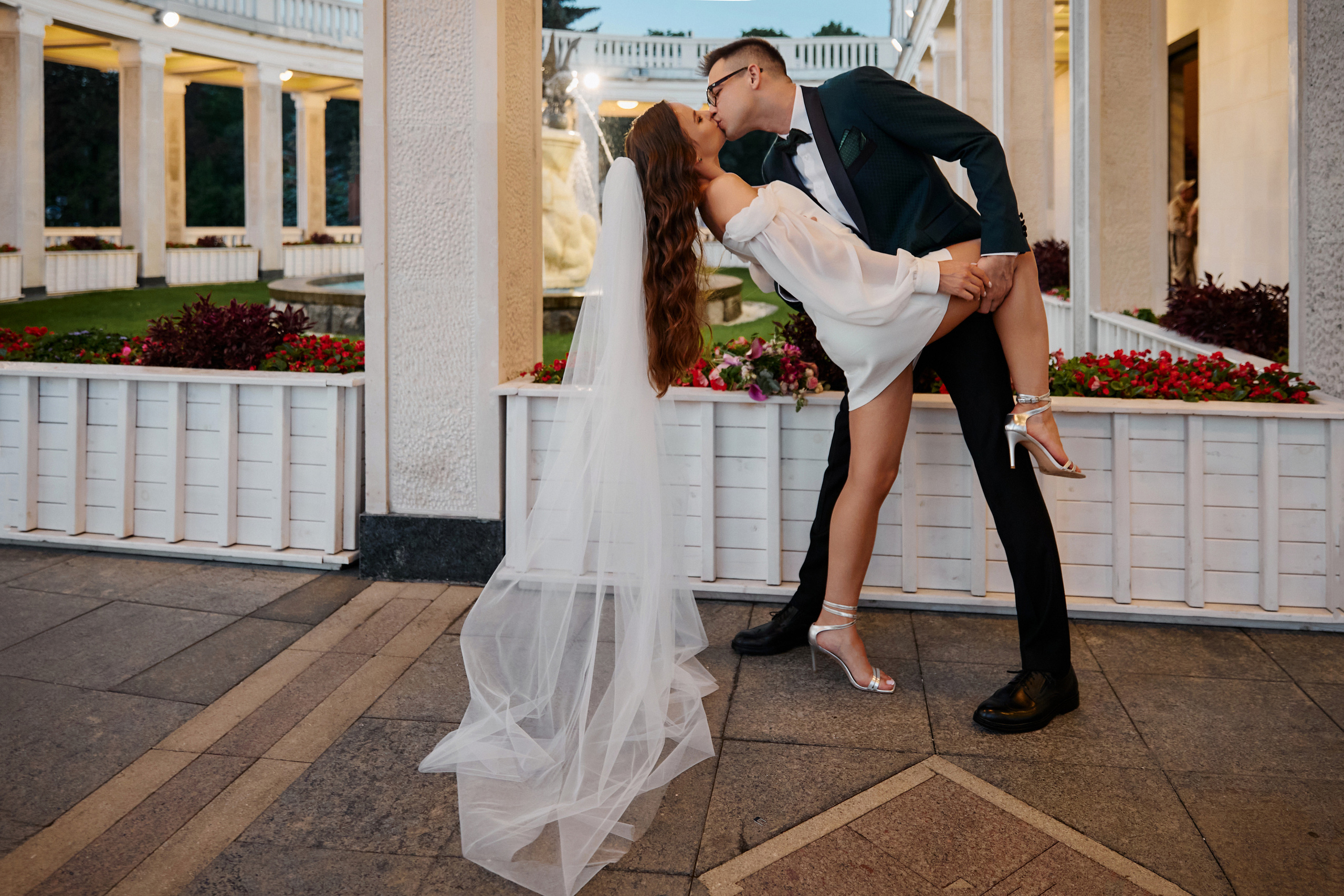 Свадебная фотосессия на Речном вокзале. Свадебный фотограф в Москве и Подмосковье