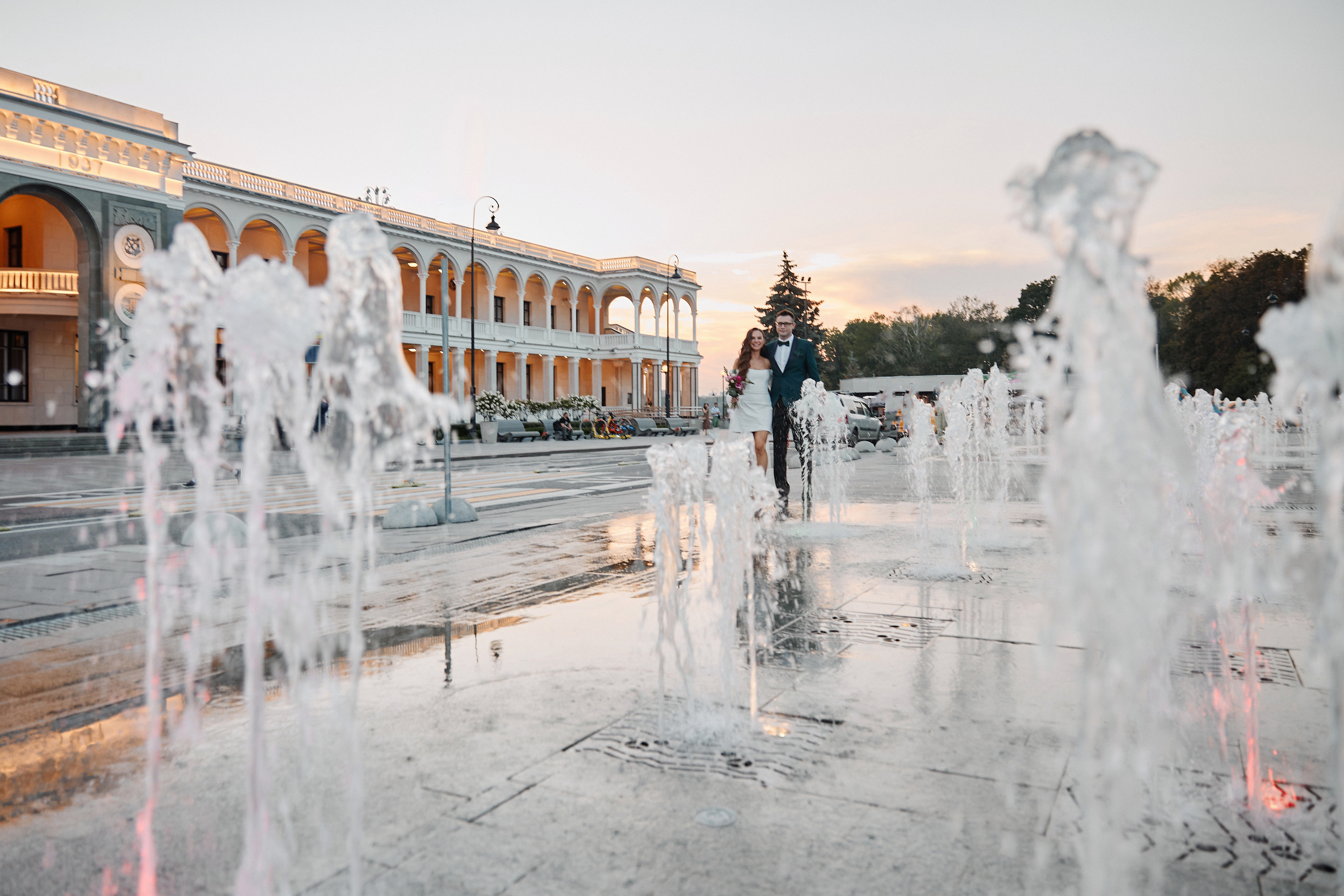 Свадебная фотосессия на Речном вокзале. Свадебный фотограф в Москве и Подмосковье