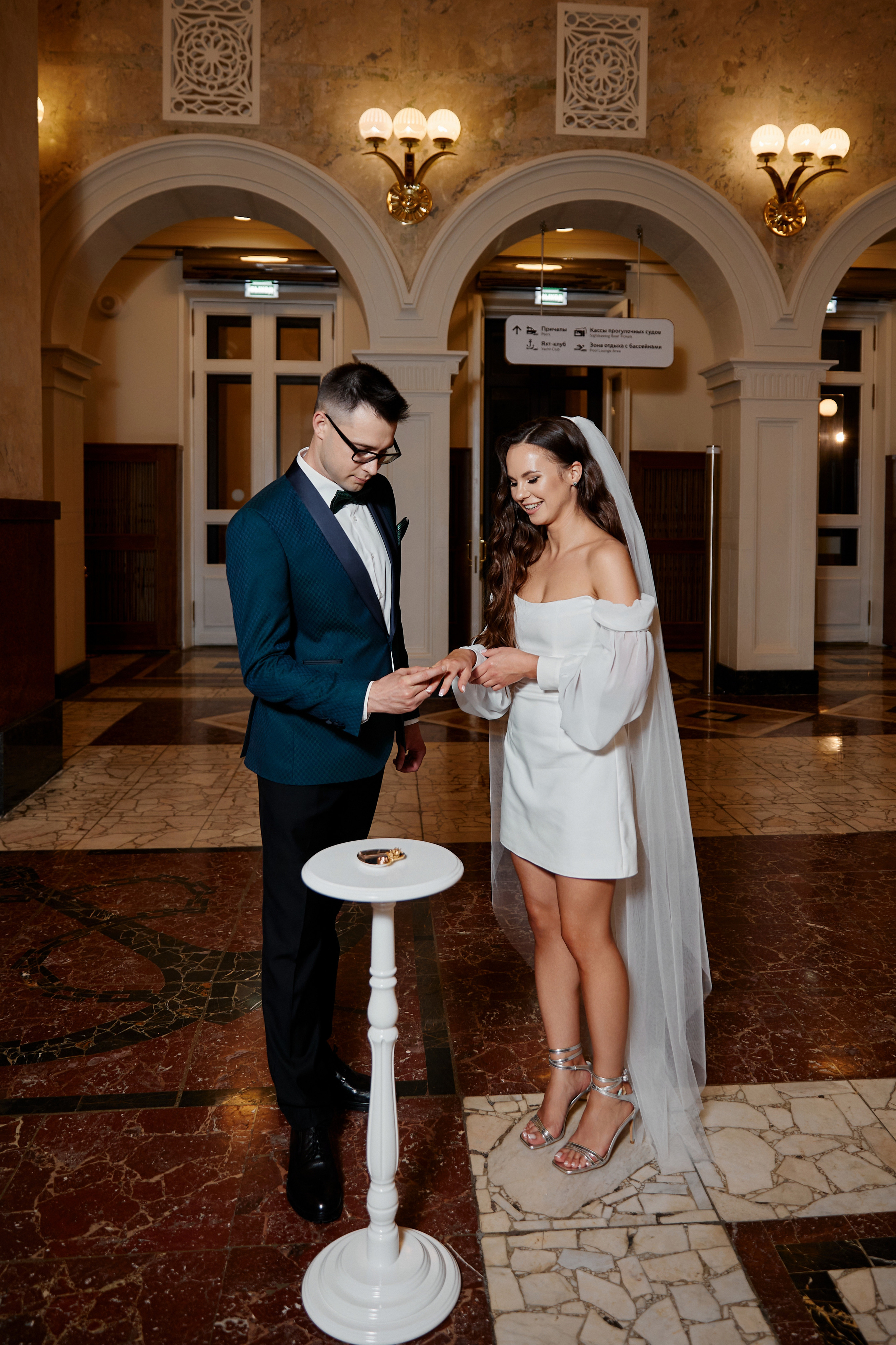 Свадебная фотосессия на Речном вокзале. Свадебный фотограф в Москве и Подмосковье